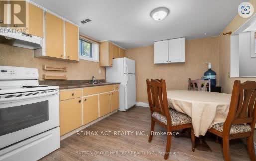 127 Poplar Road Bsmt Property Photo 5