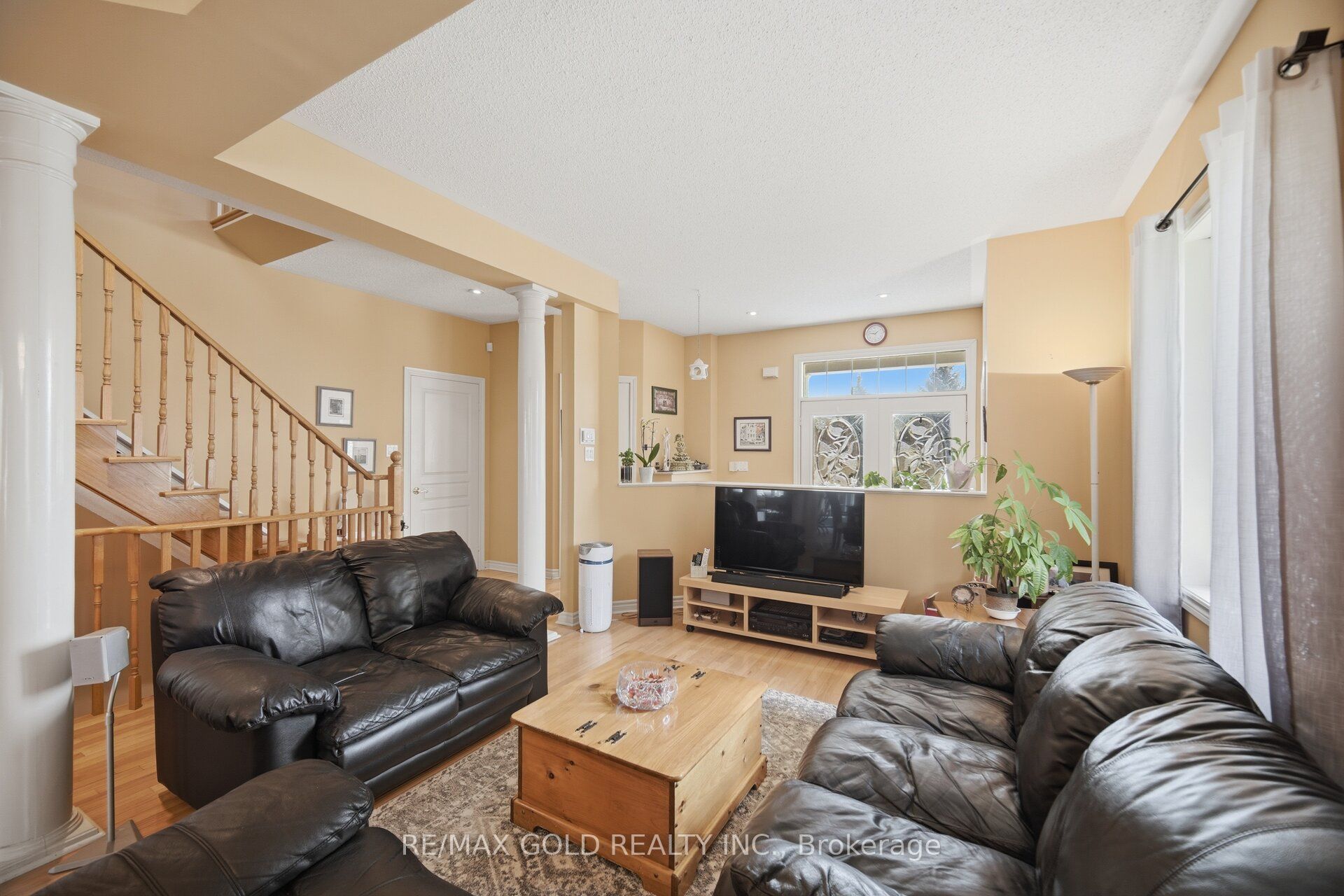 2 Sprucewood Crescent Property Photo 8