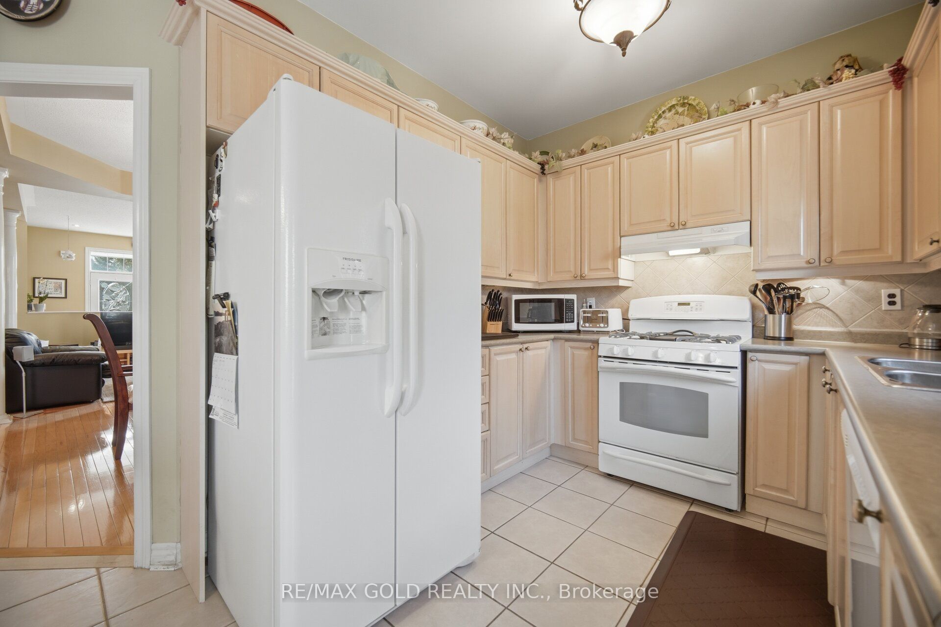 2 Sprucewood Crescent Property Photo 12