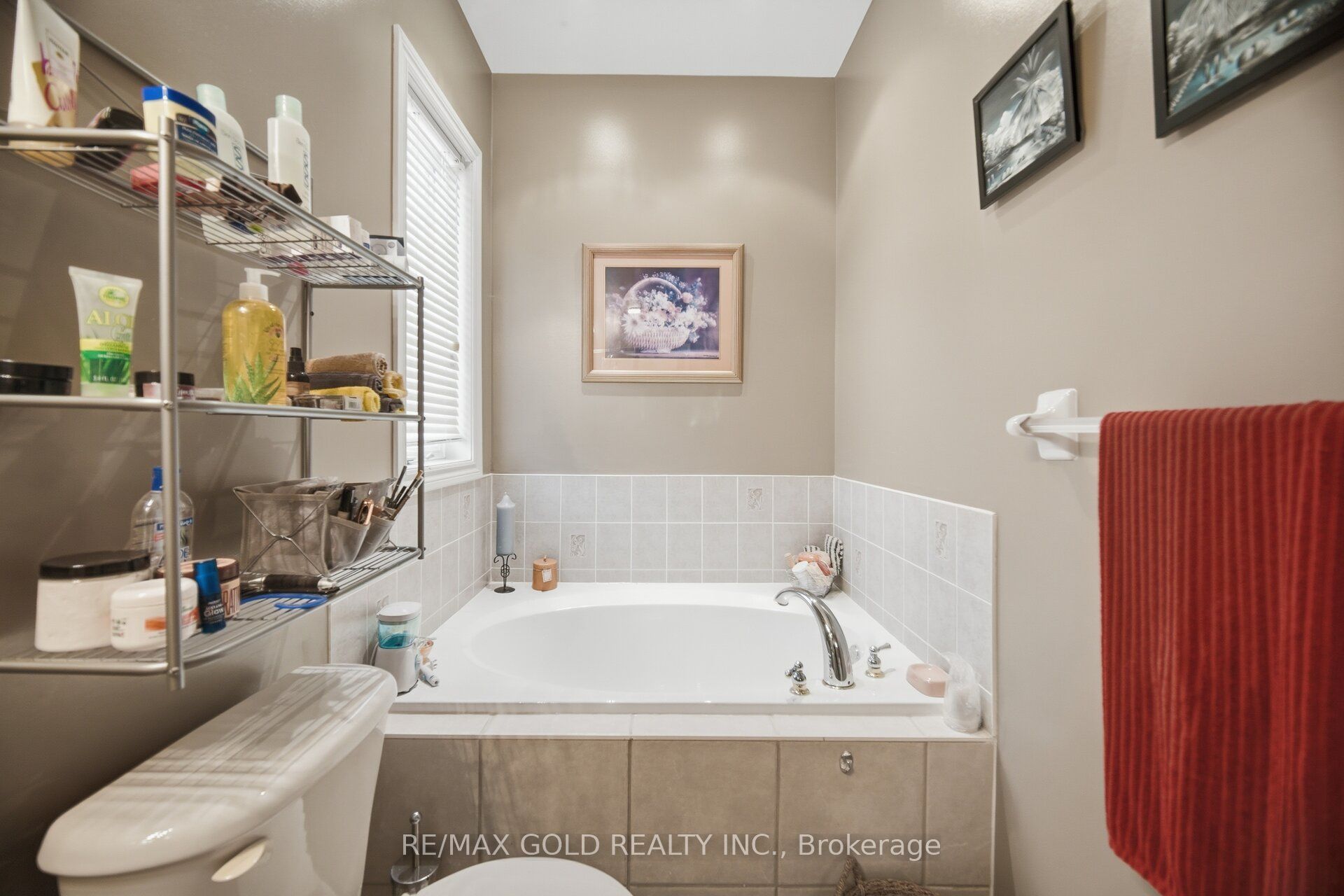2 Sprucewood Crescent Property Photo 22
