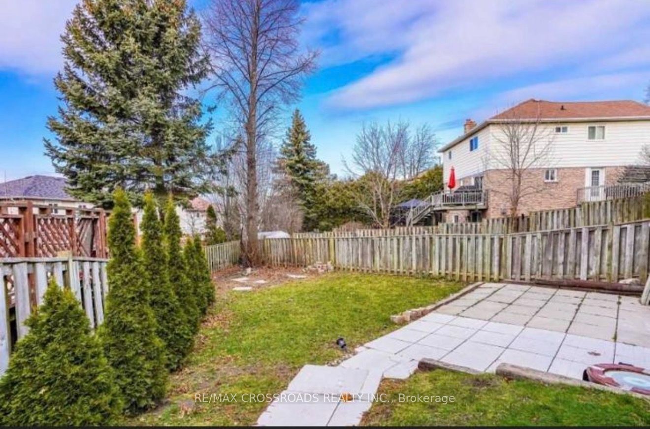 98 Kirby Crescent Property Photo 7