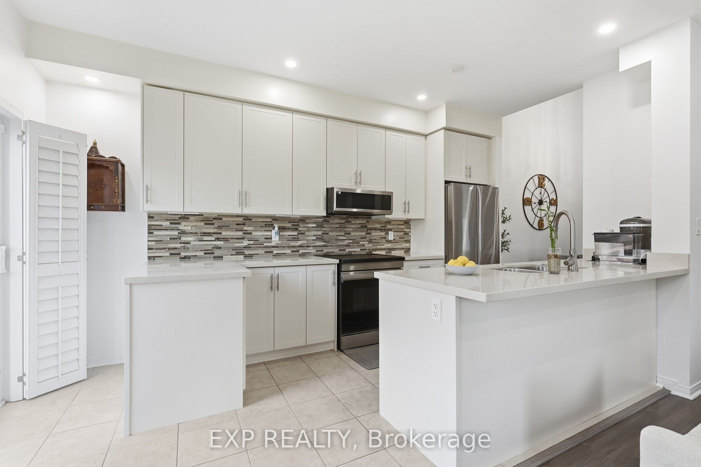 24 Hickman Road Property Photo 13