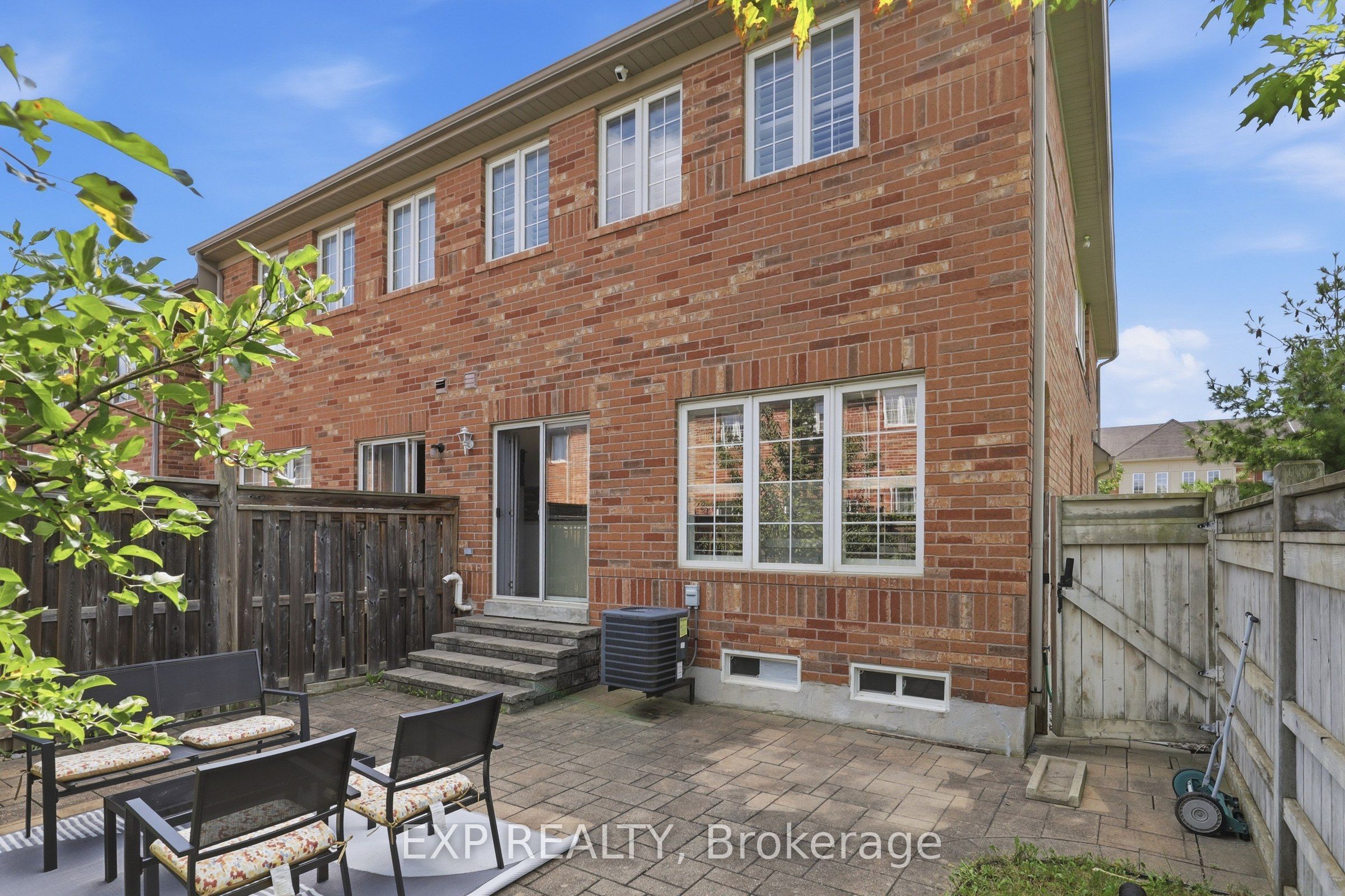 24 Hickman Road Property Photo 28