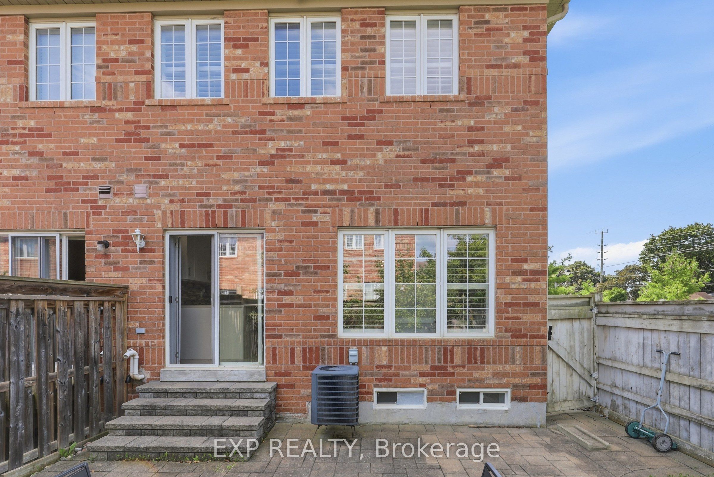 24 Hickman Road Property Photo 29