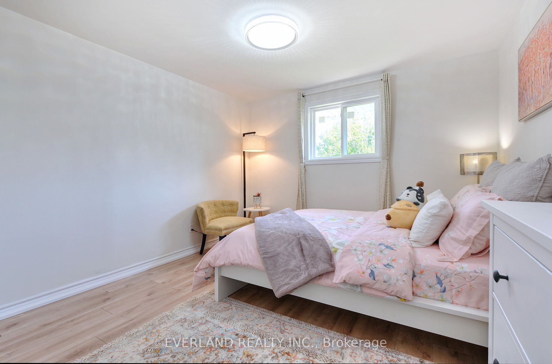 52 Fairglen Avenue Property Photo 20