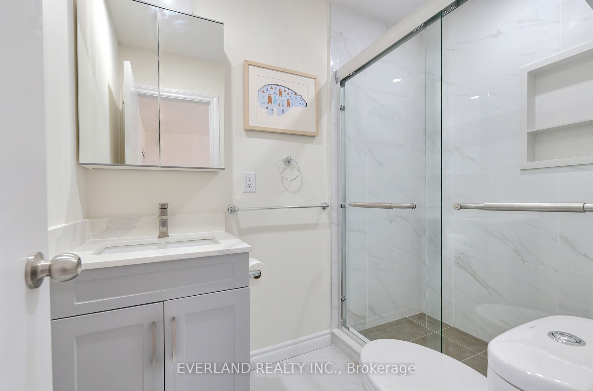 52 Fairglen Avenue Property Photo 22