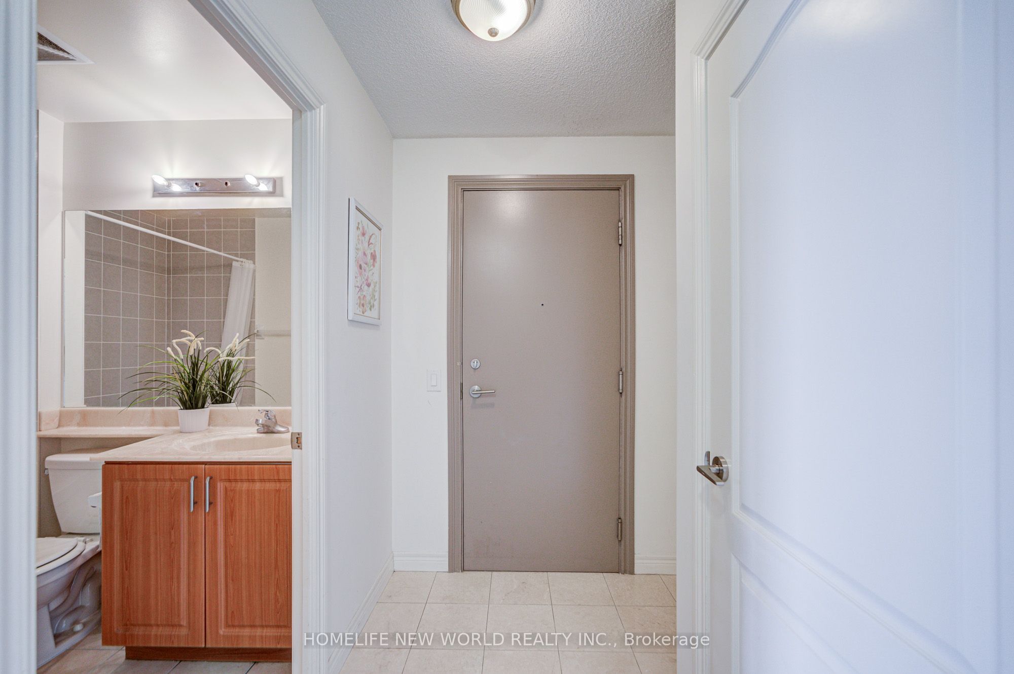 60 Town Centre Court 2807 Property Photo 8