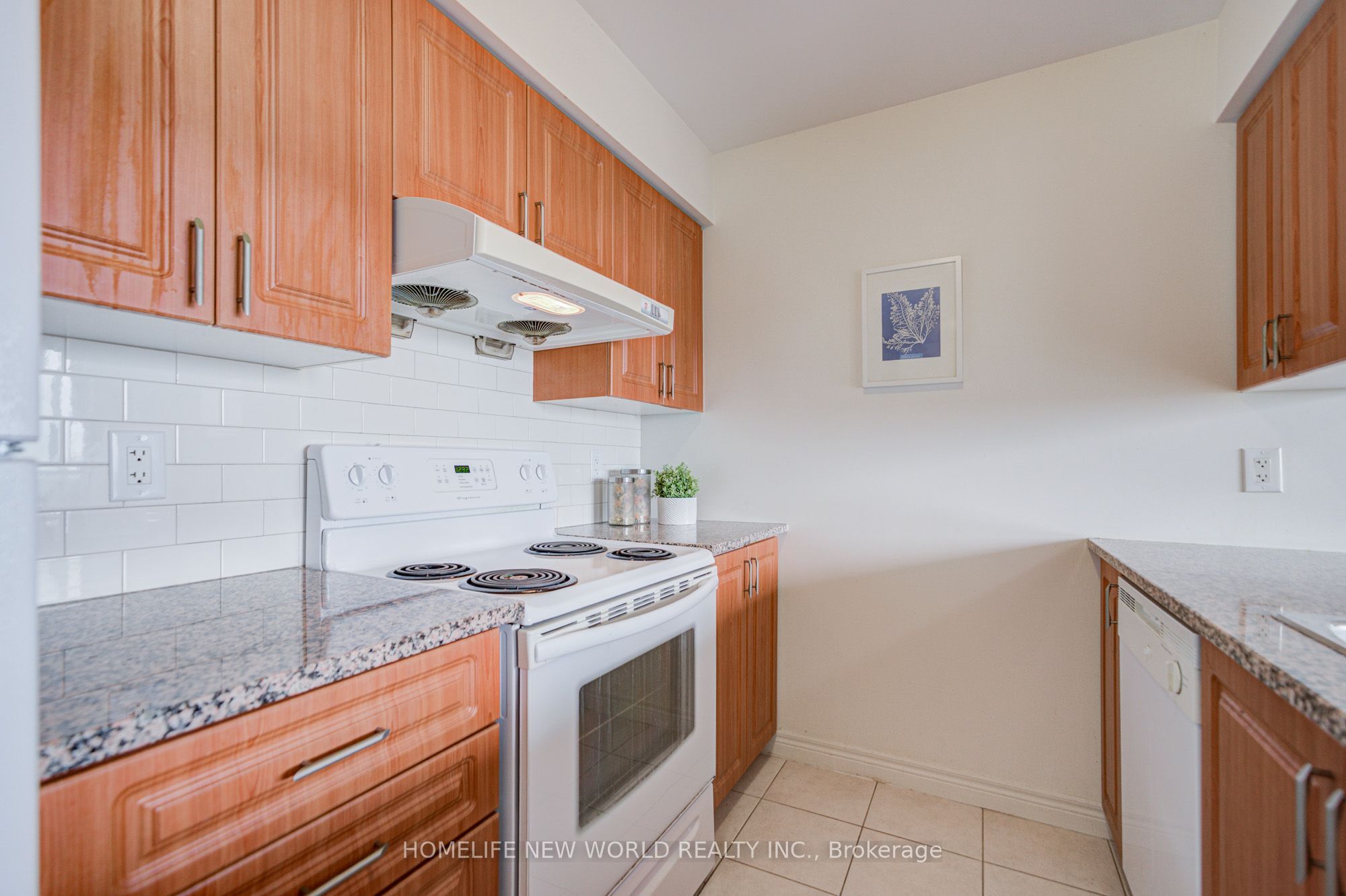 60 Town Centre Court 2807 Property Photo 16