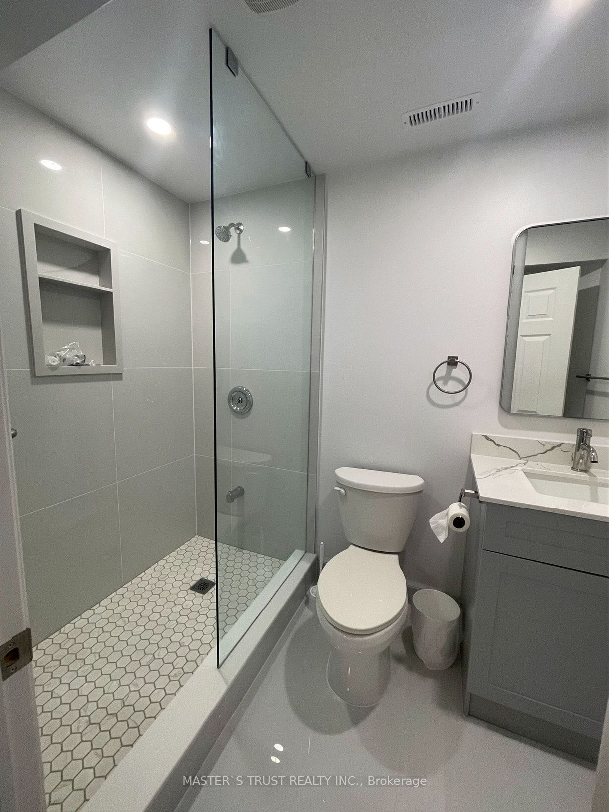 110 Placentia Boulevard Bsmt Property Photo 8