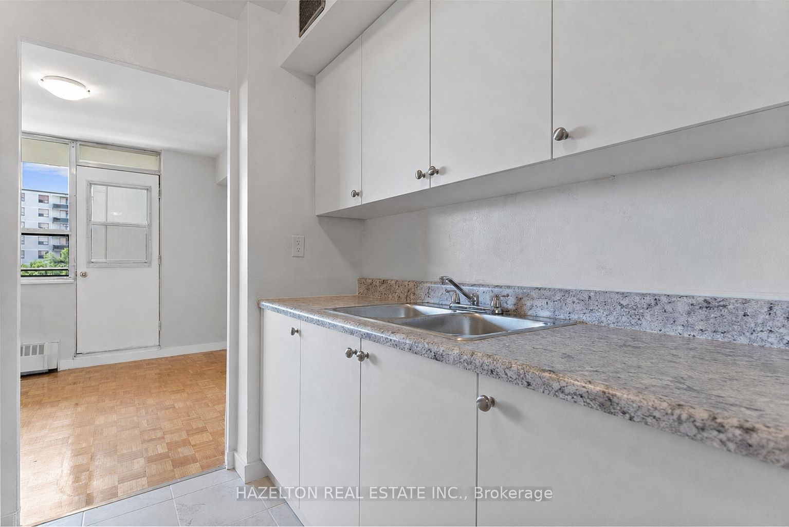126 Bellamy Road 1506 Property Photo 5