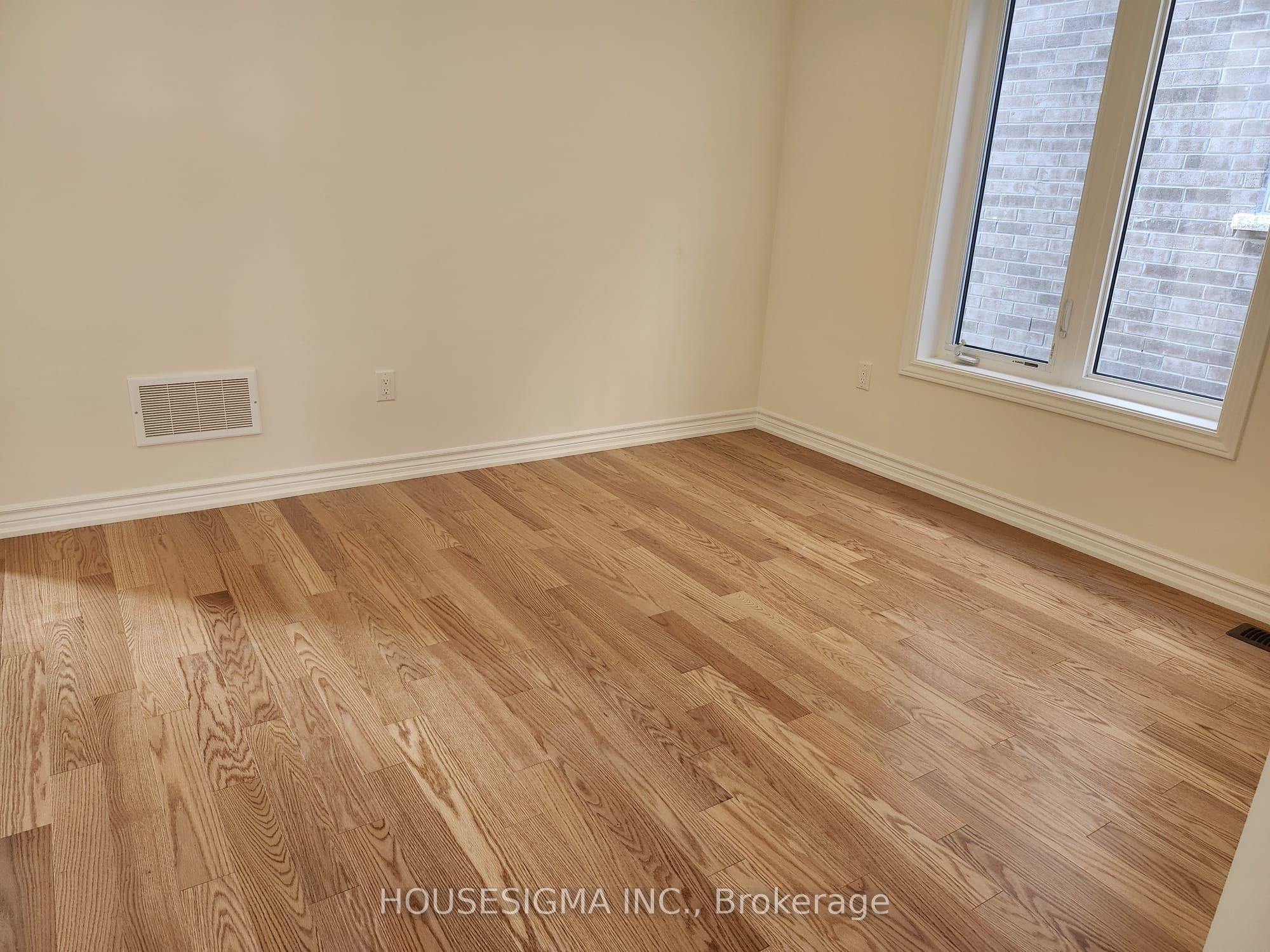 2988 Zenith Parkway Property Photo 15