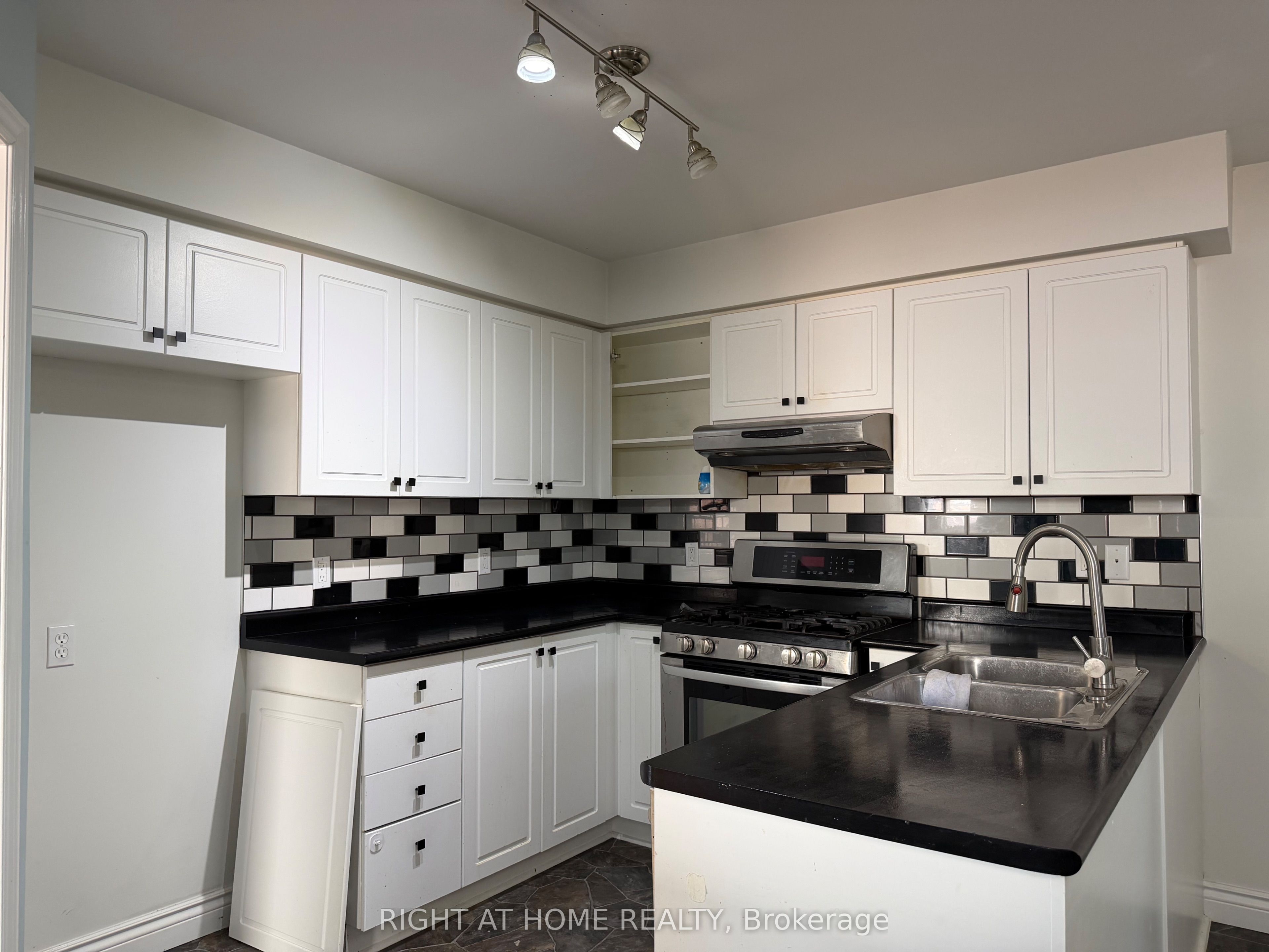 101 Kilgannon Avenue Property Photo 13