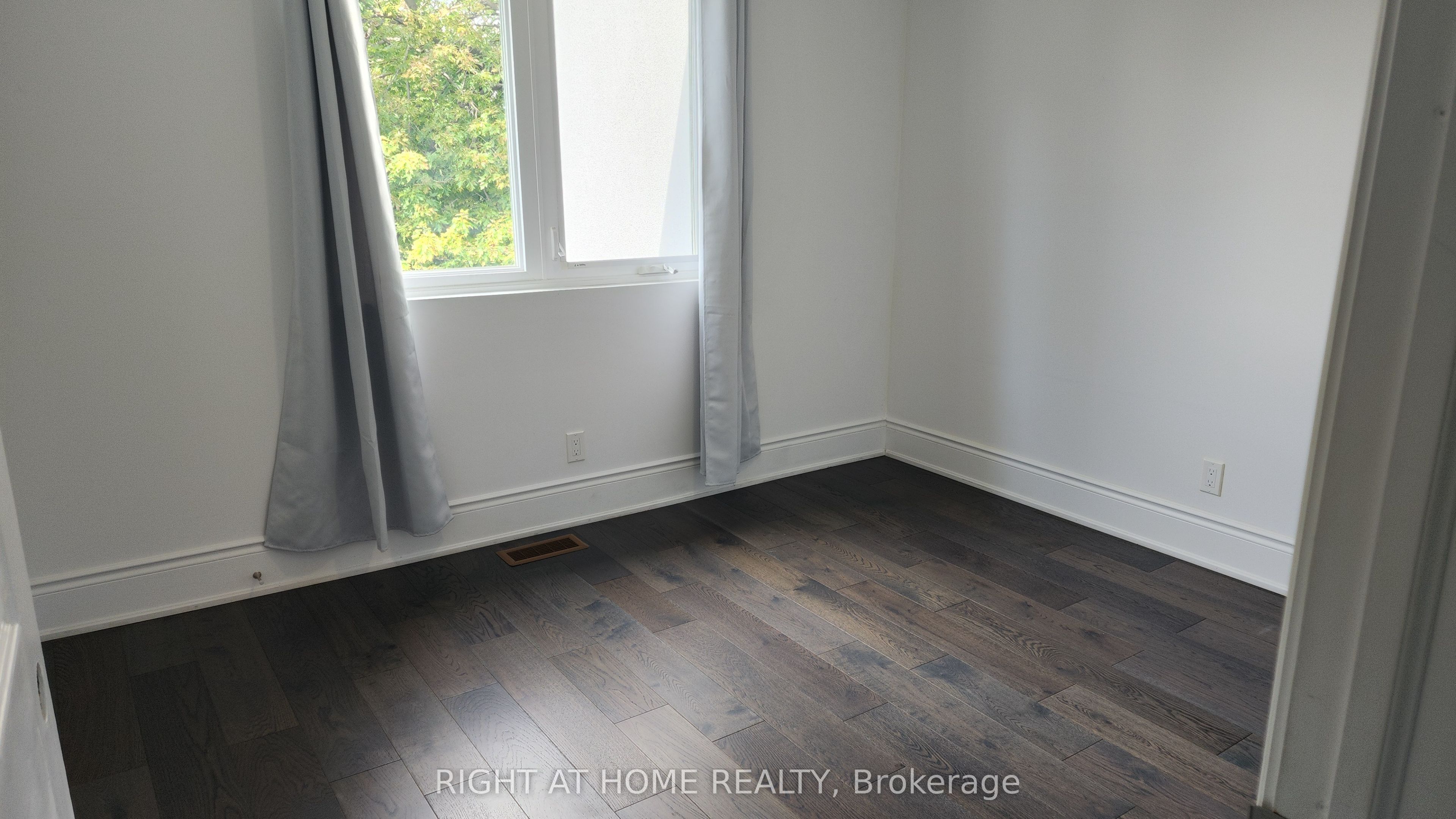 82 Ellington Drive Property Photo 9