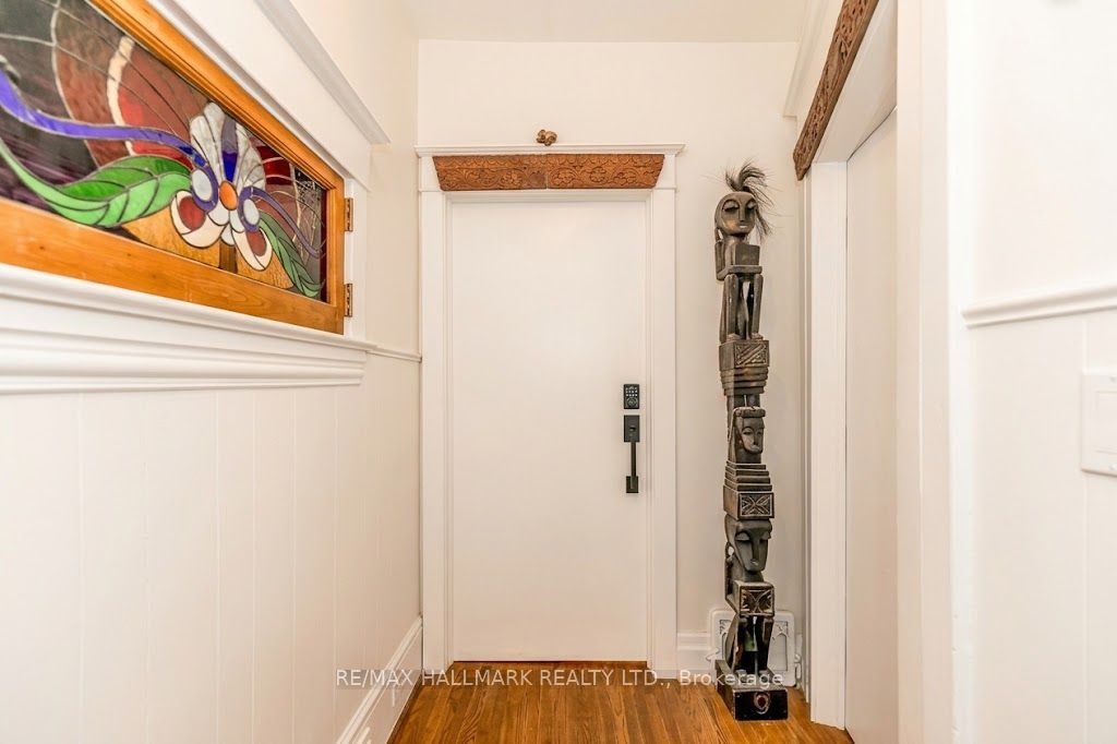 91 Ivy Avenue Upper Property Photo 3