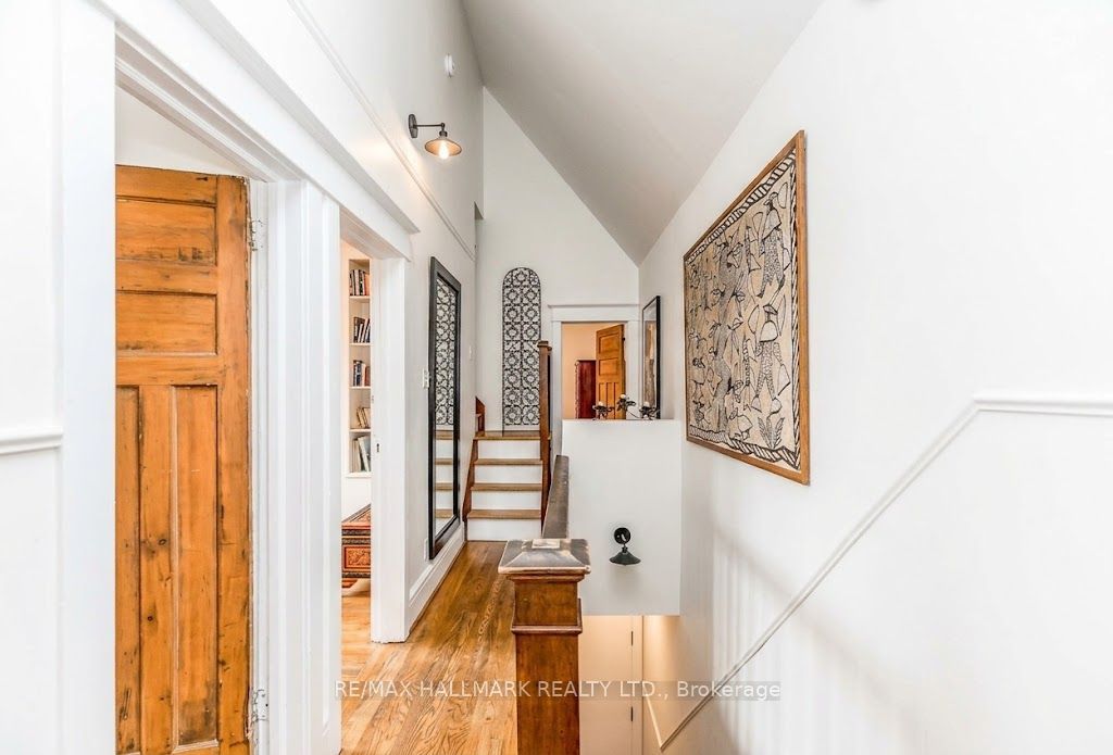 91 Ivy Avenue Upper Property Photo 6