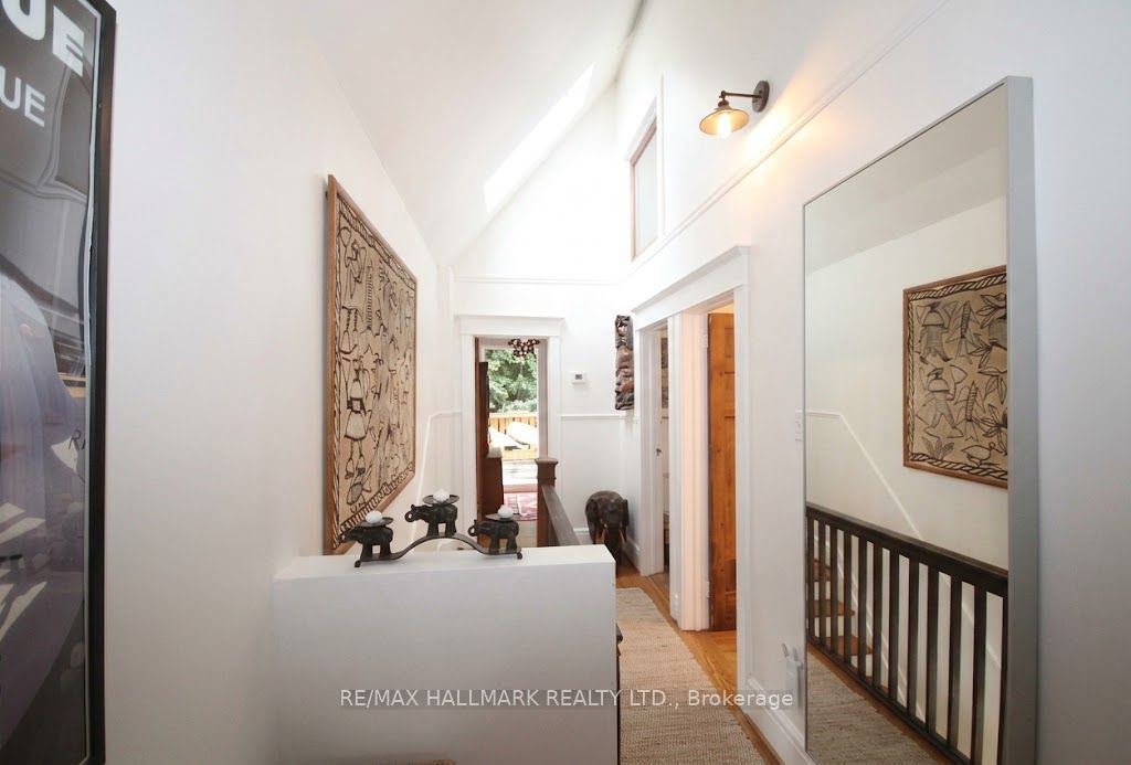 91 Ivy Avenue Upper Property Photo 14