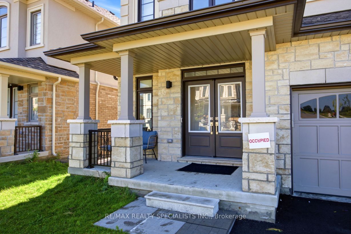 27 Salmon Crescent Property Photo 3