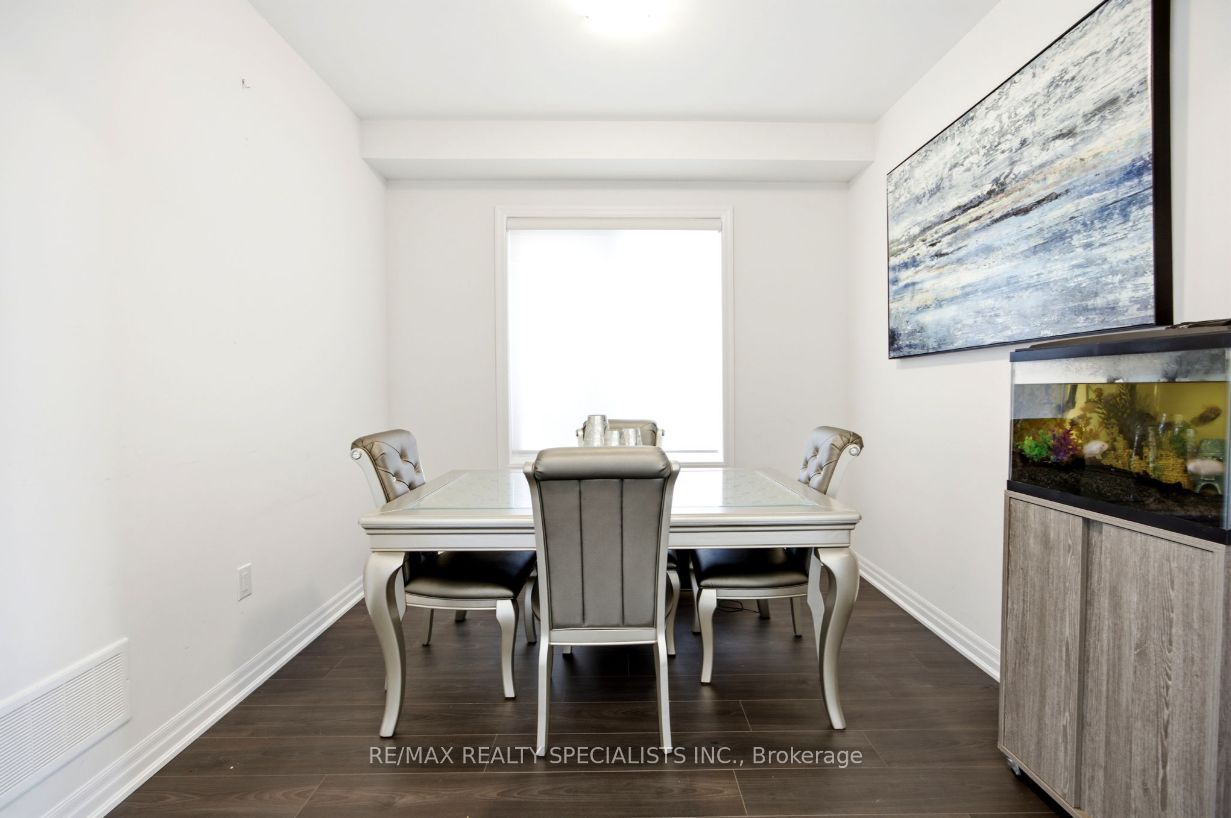 27 Salmon Crescent Property Photo 7
