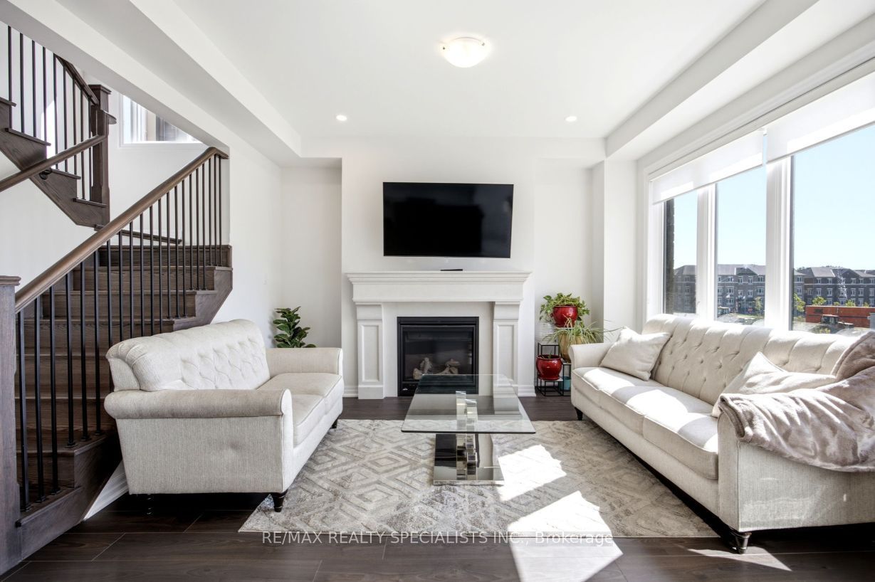 27 Salmon Crescent Property Photo 9