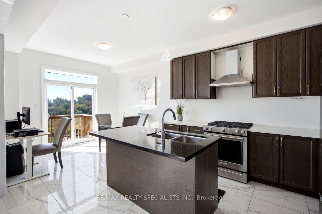 27 Salmon Crescent Property Photo 12