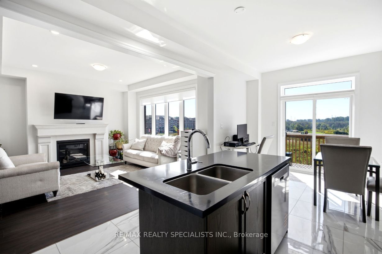 27 Salmon Crescent Property Photo 13
