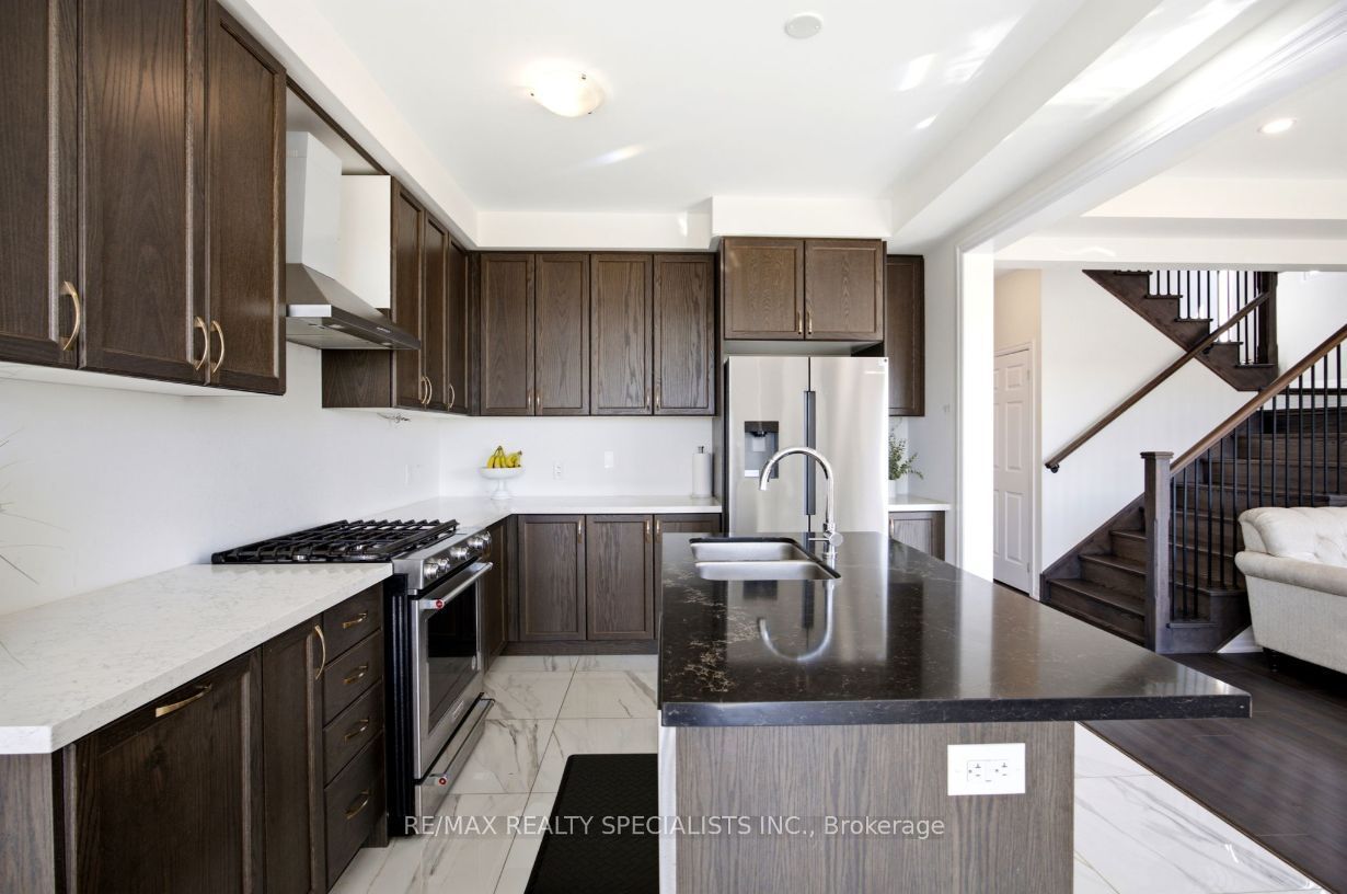 27 Salmon Crescent Property Photo 16