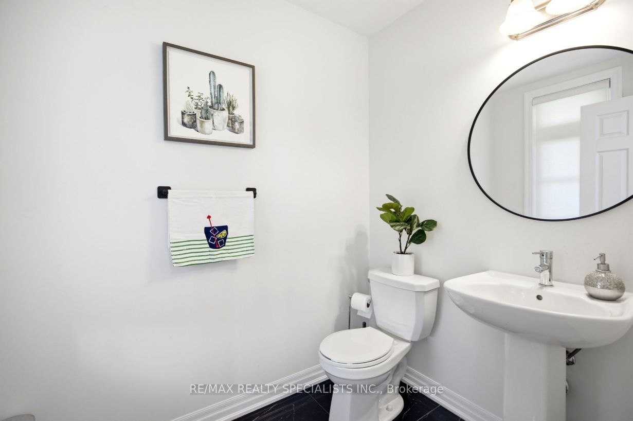 27 Salmon Crescent Property Photo 18