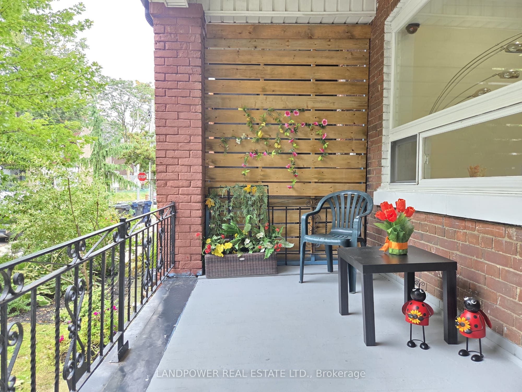 221 Riverdale Avenue Property Photo 2