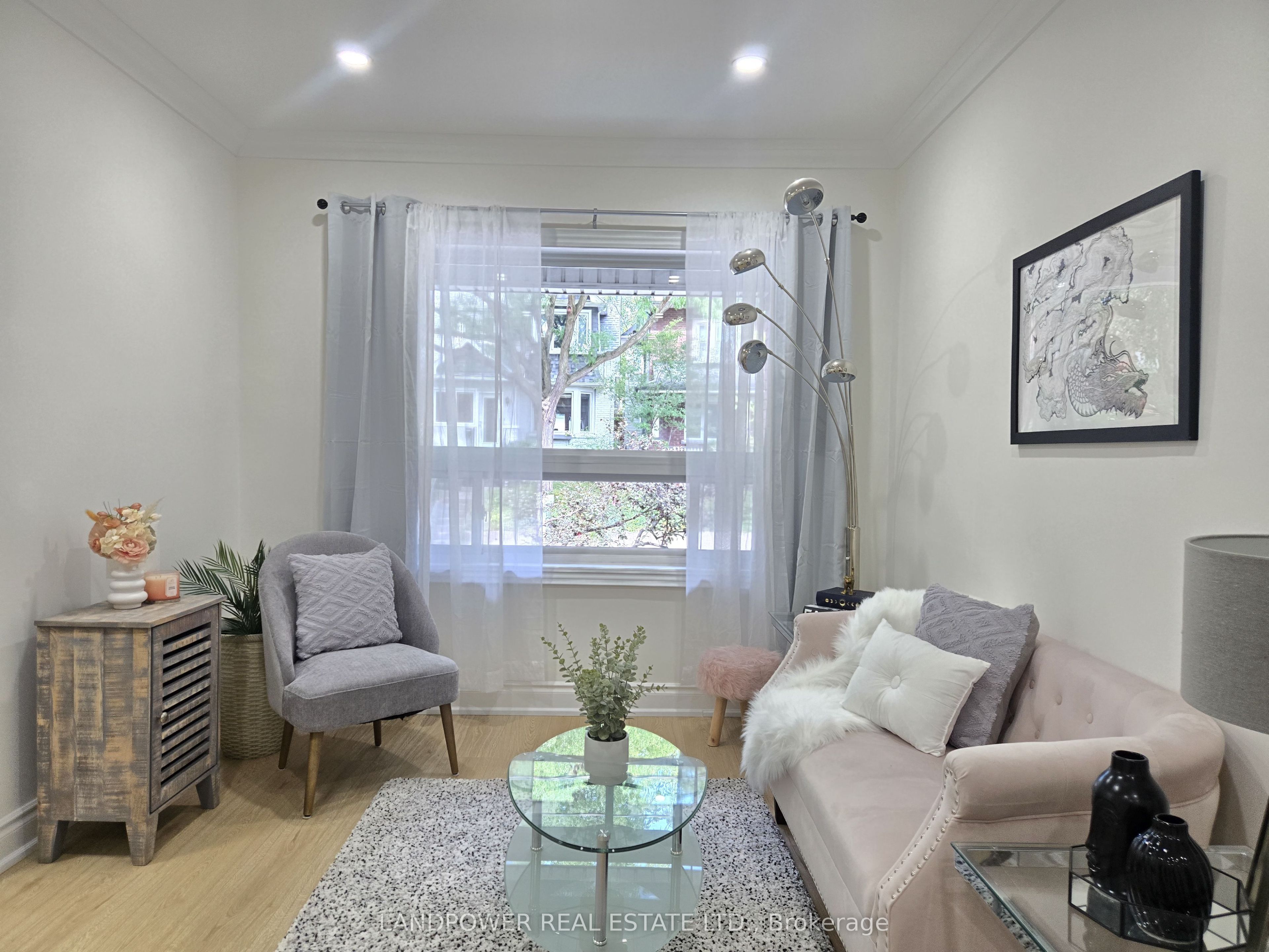 221 Riverdale Avenue Property Photo 8