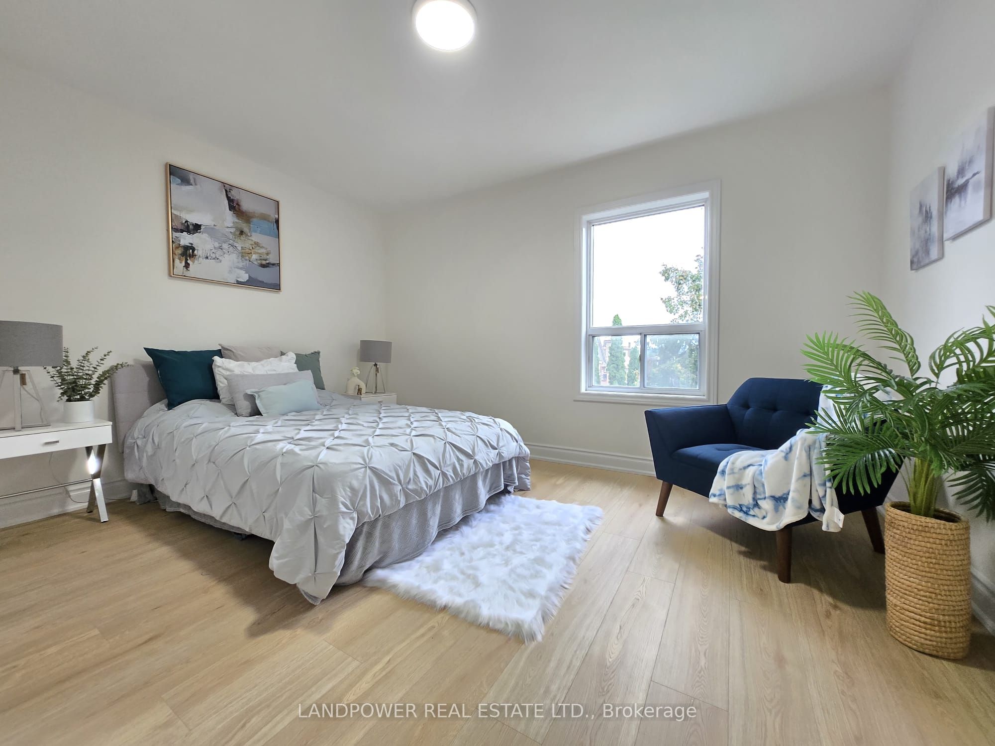 221 Riverdale Avenue Property Photo 20
