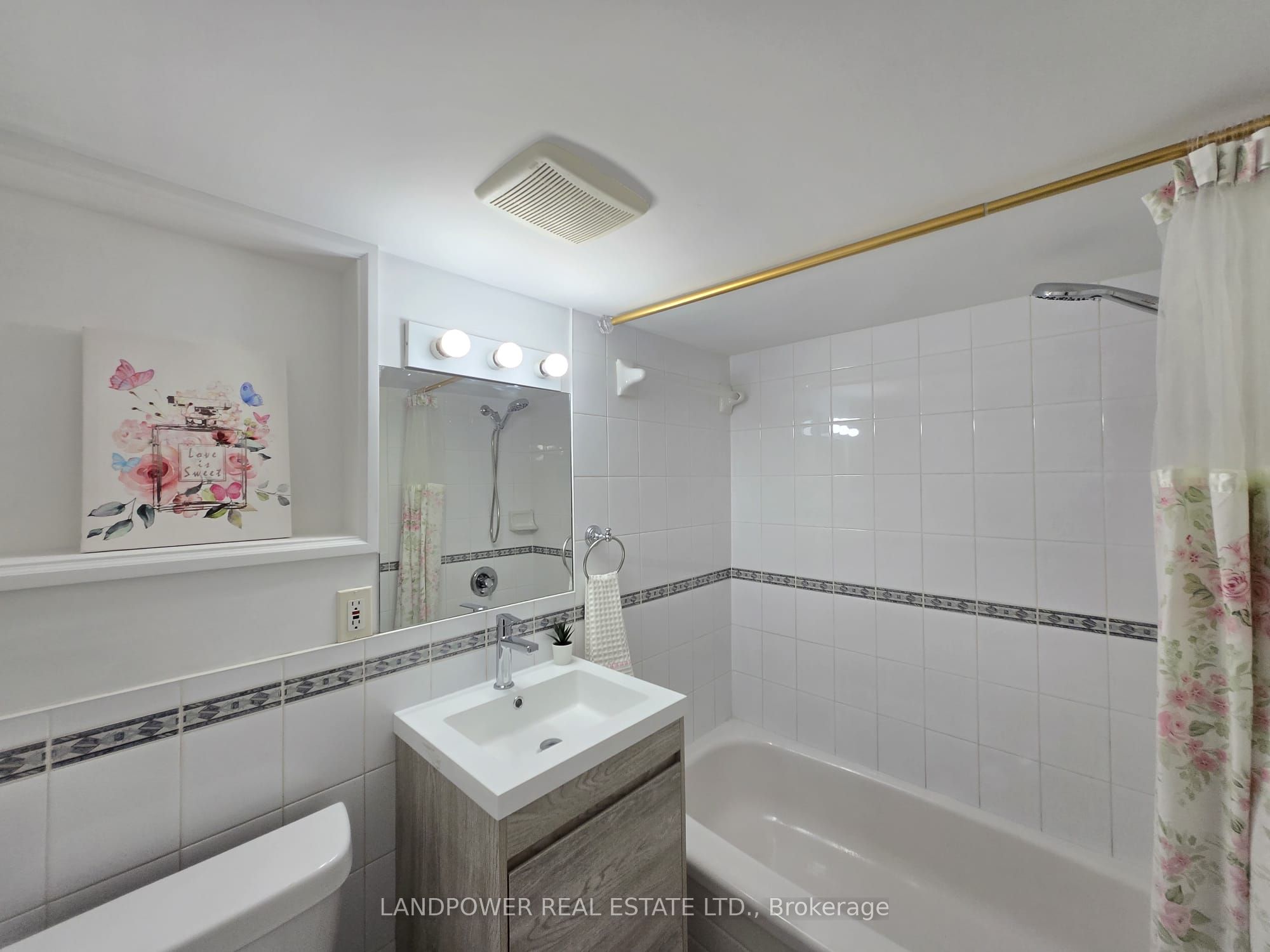 221 Riverdale Avenue Property Photo 35