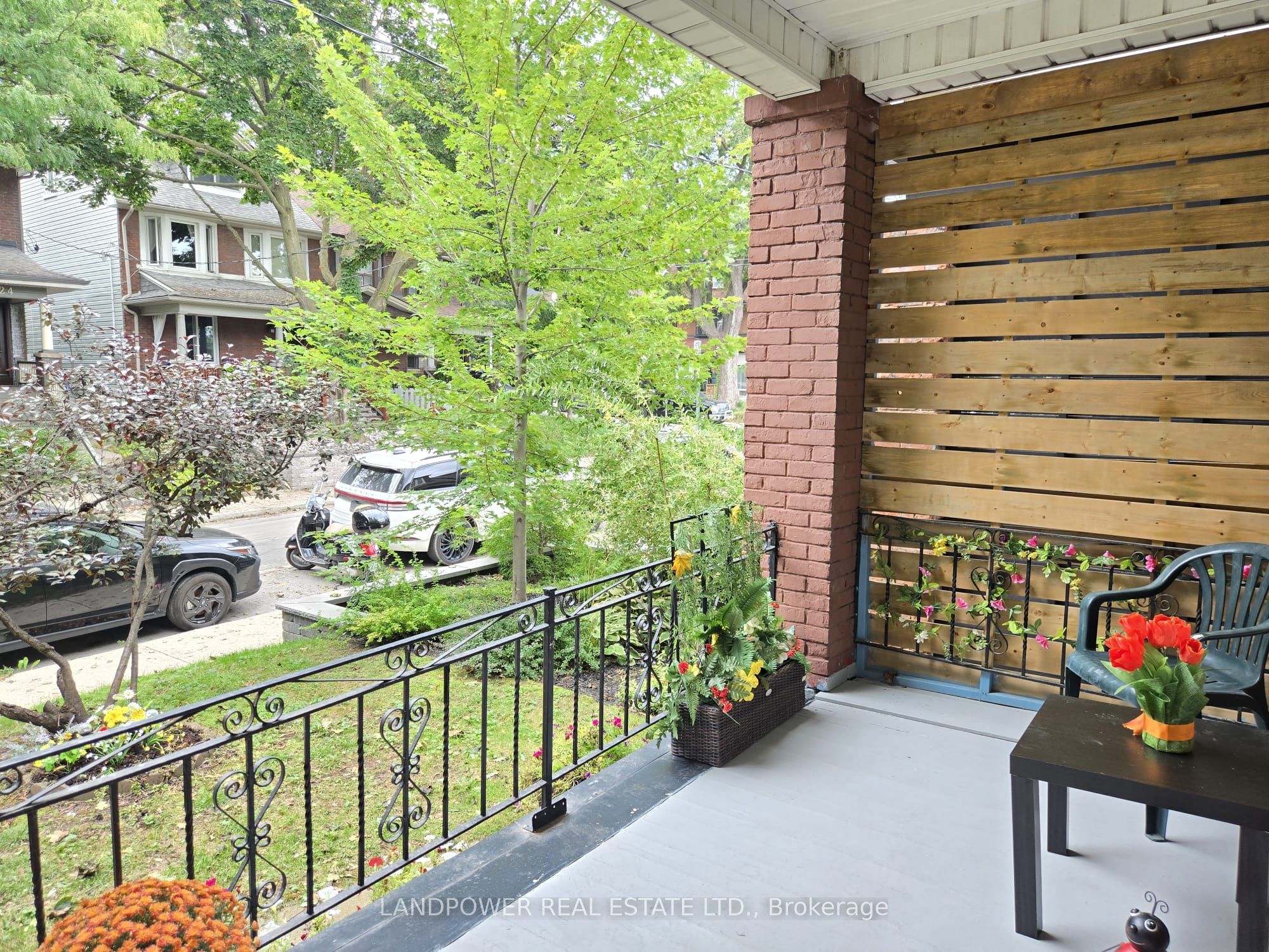 221 Riverdale Avenue Property Photo 41