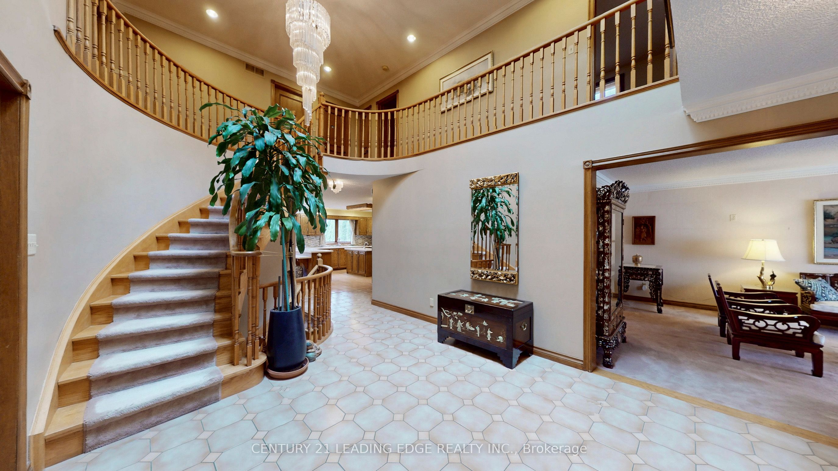 1127 Oshawa Boulevard N Property Photo 1