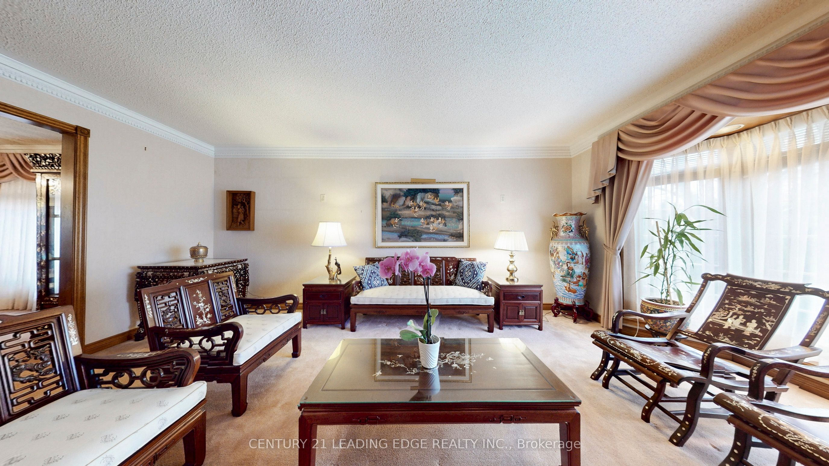 1127 Oshawa Boulevard N Property Photo 7