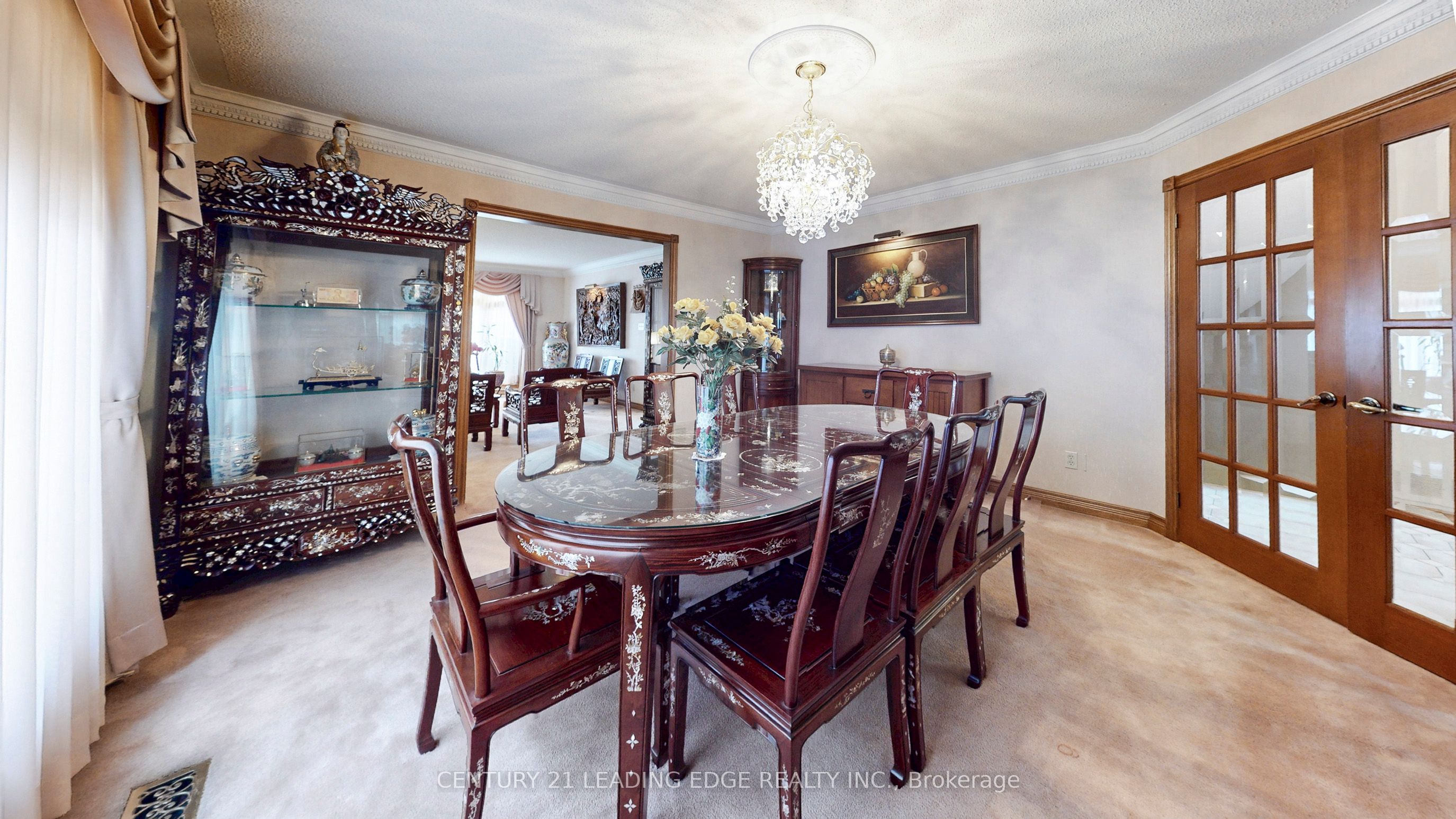 1127 Oshawa Boulevard N Property Photo 10