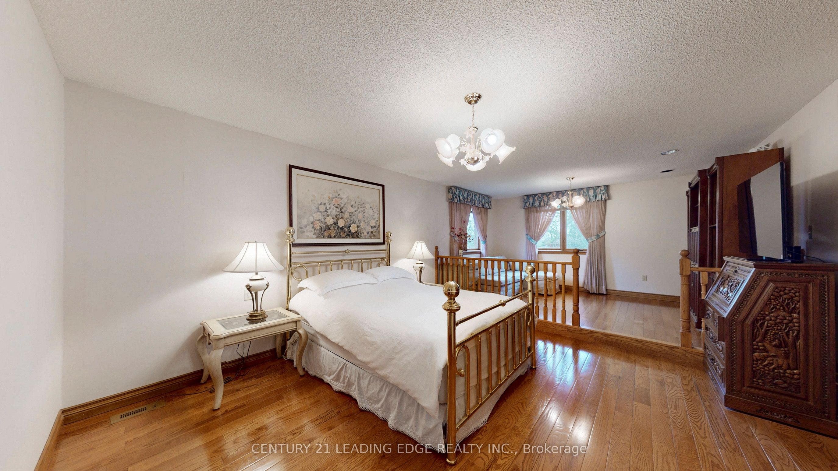 1127 Oshawa Boulevard N Property Photo 24