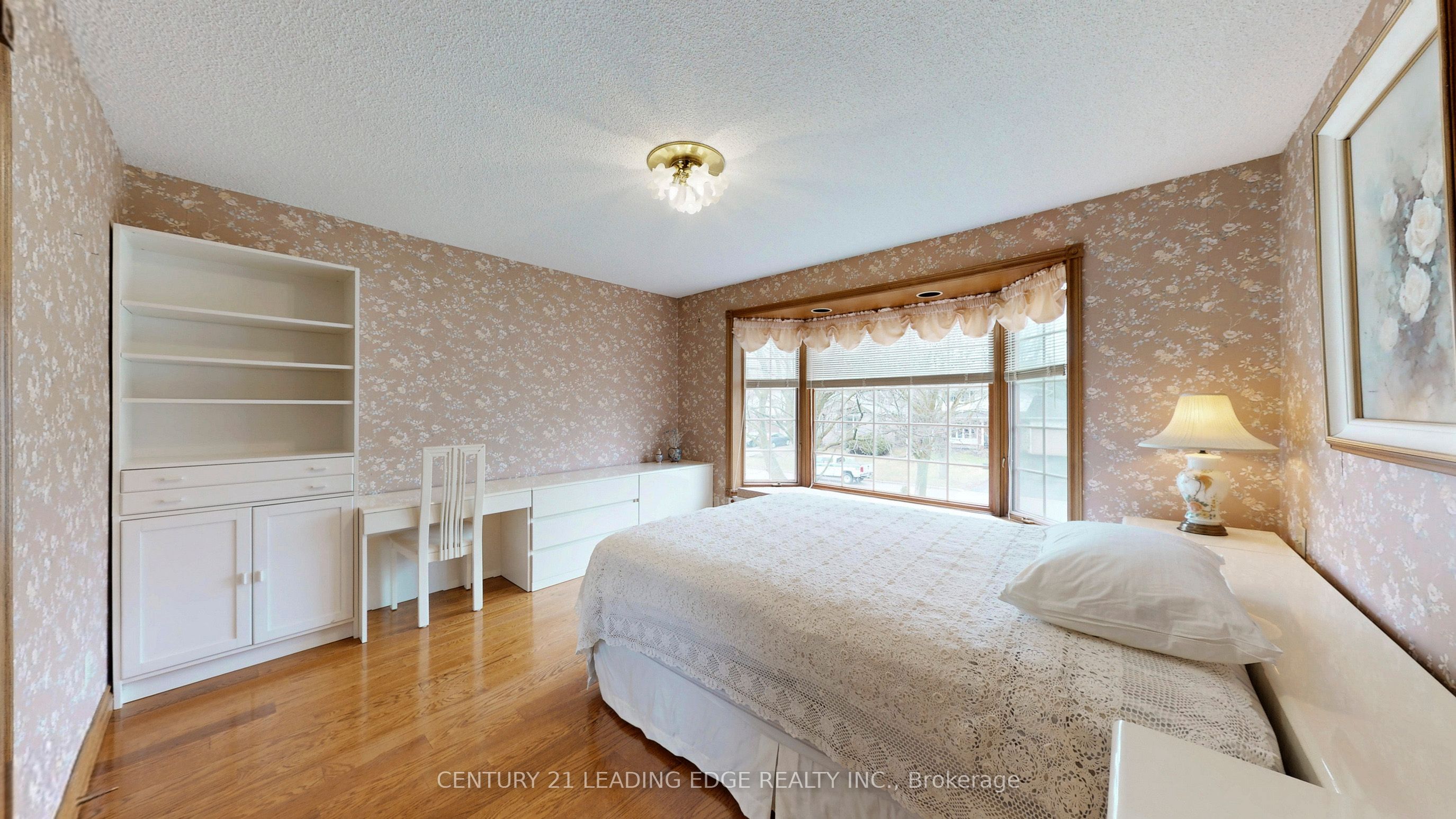 1127 Oshawa Boulevard N Property Photo 30