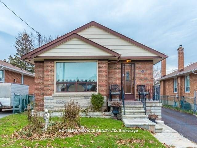 31 Kilgreggan Crescent Property Photo 1