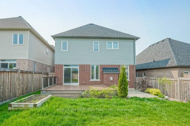 726 Coldstream Drive Property Photo 14