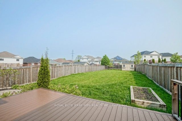 726 Coldstream Drive Property Photo 16