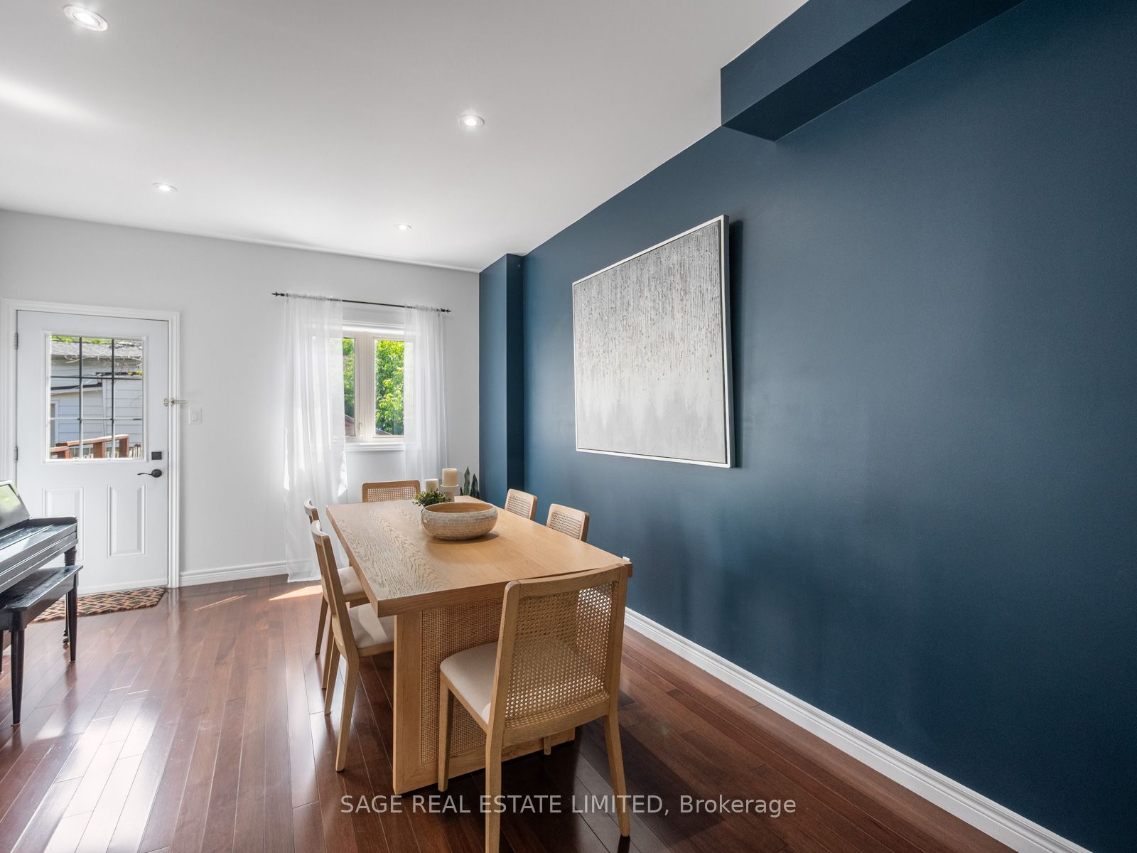 251a Chisholm Avenue Property Photo 8