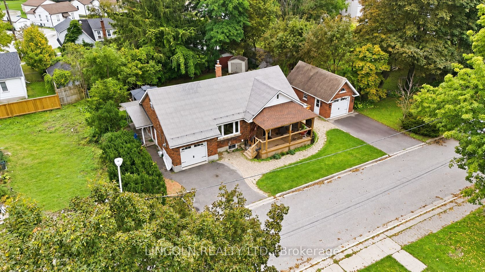 3 Brown Street