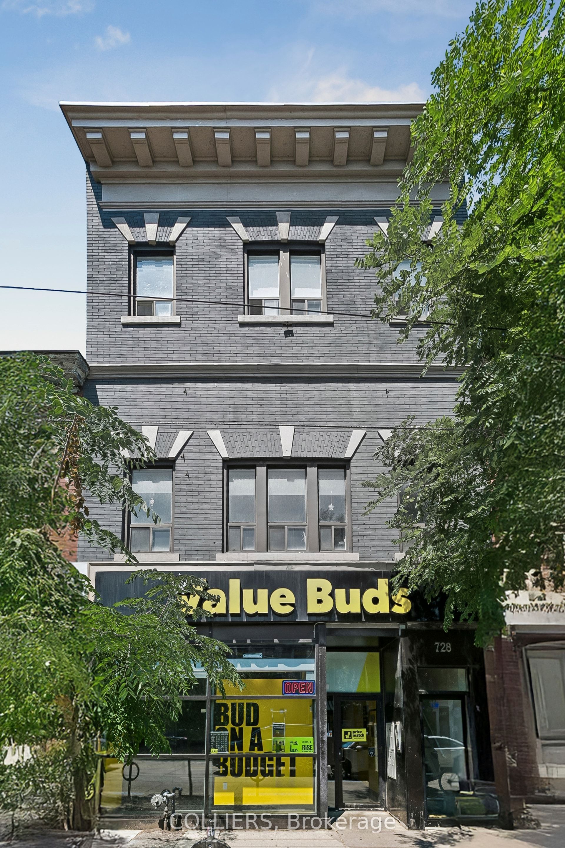 728 Queen Street E