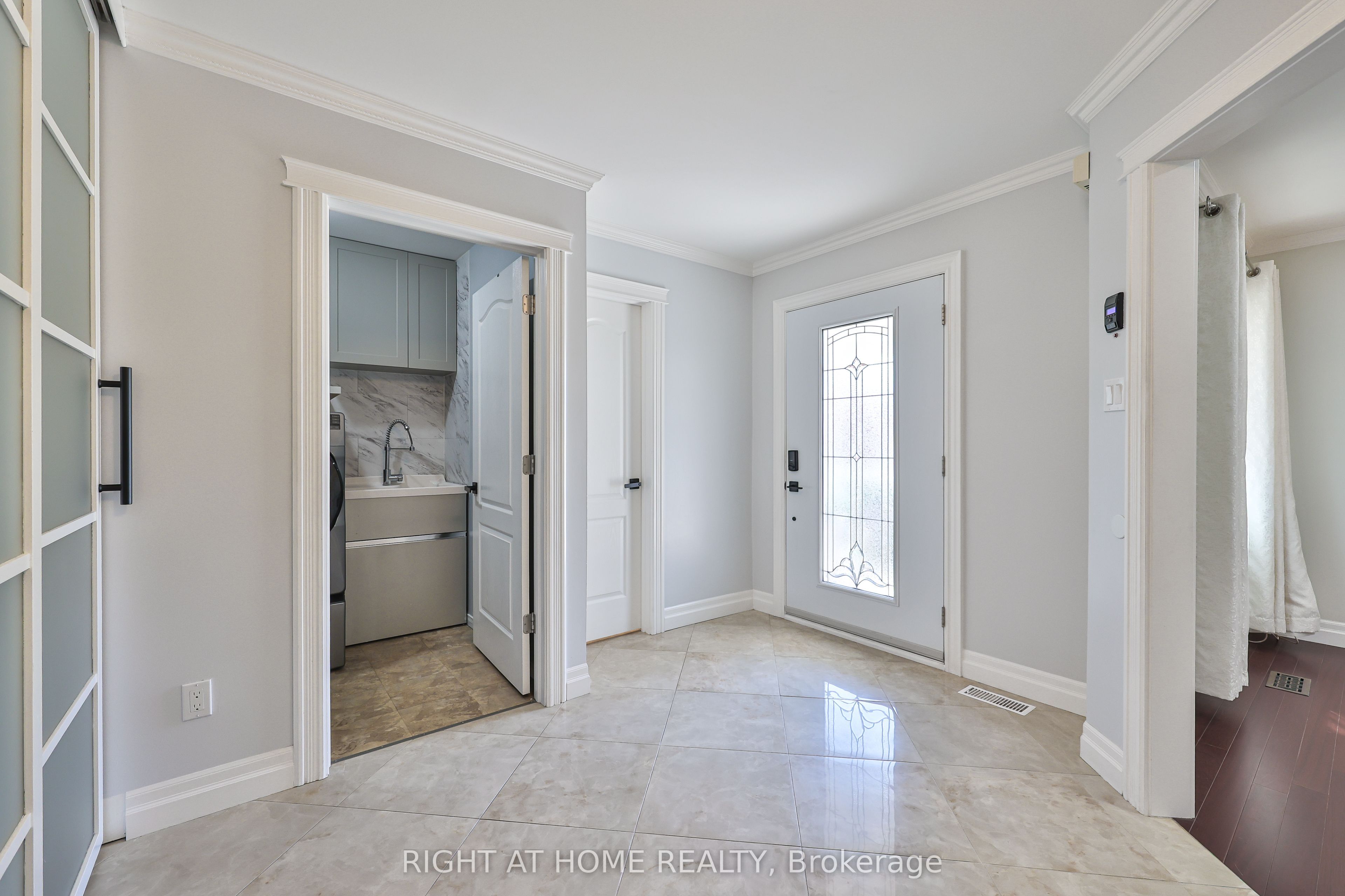63 Keeble Crescent Property Photo 4