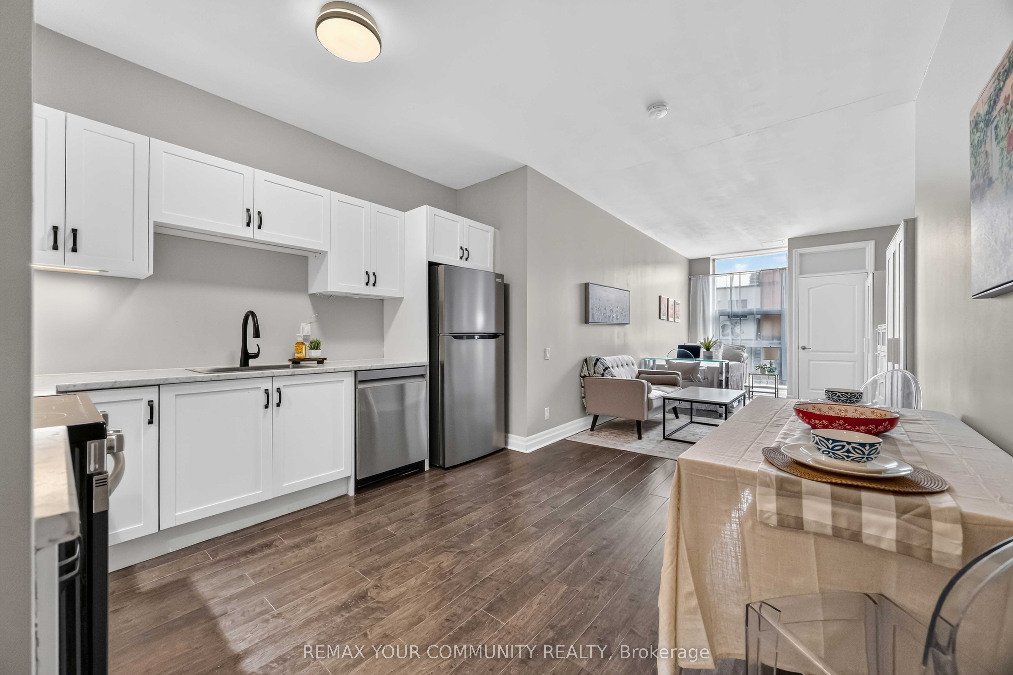 44 Bond Street W 101 Property Photo 1