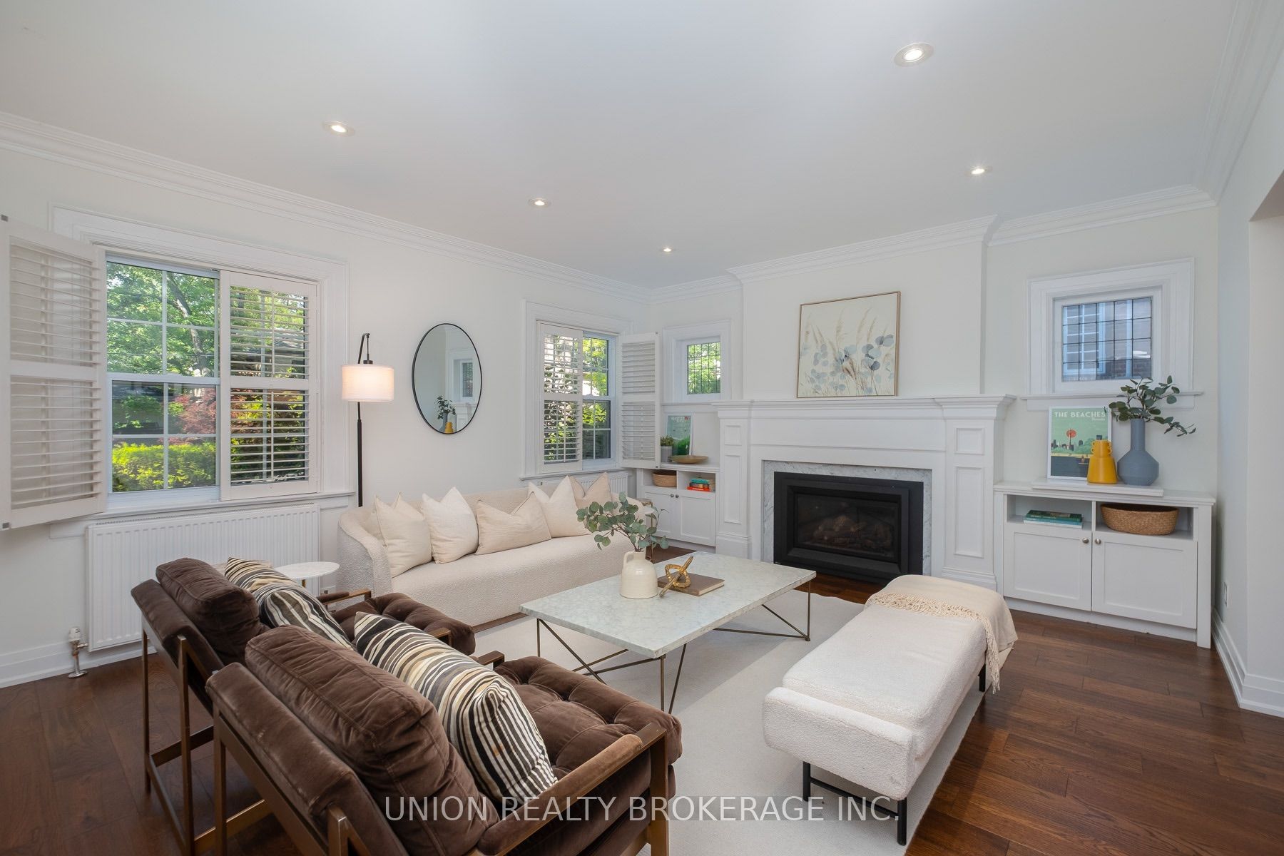 55 Pine Crescent Property Photo 3