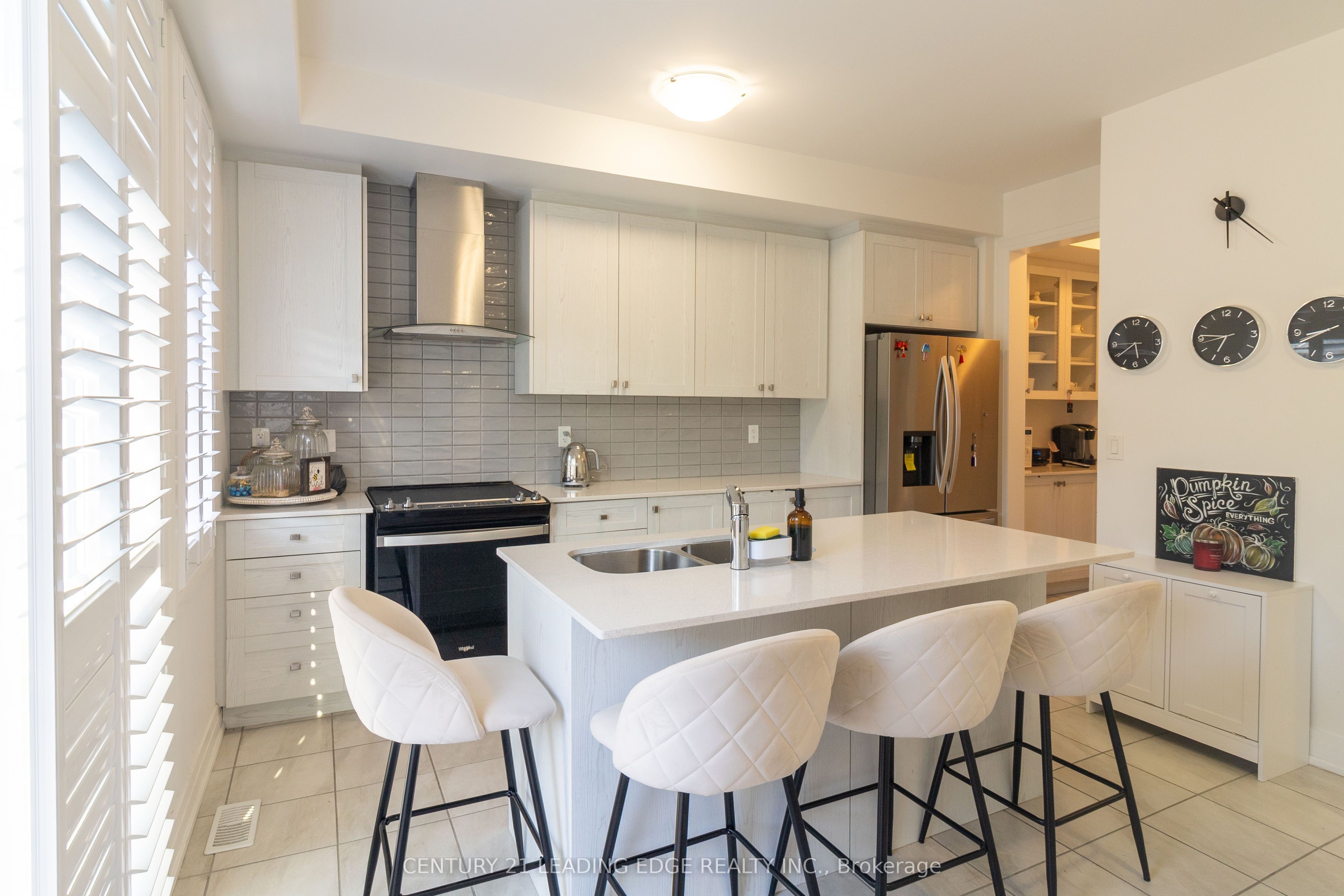 6 Nautical Way Property Photo 5