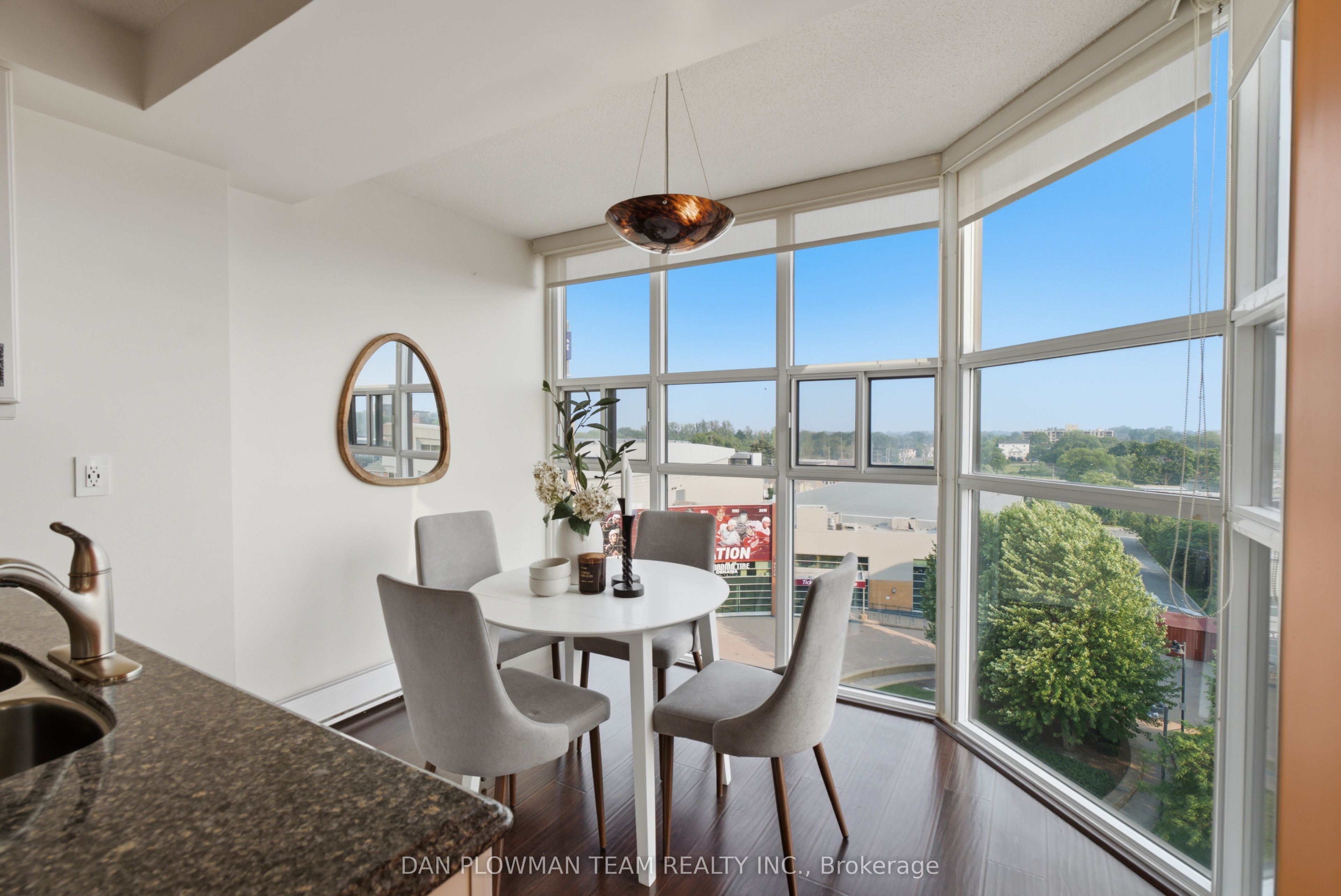 80 Athol Street E 702 Property Photo 16