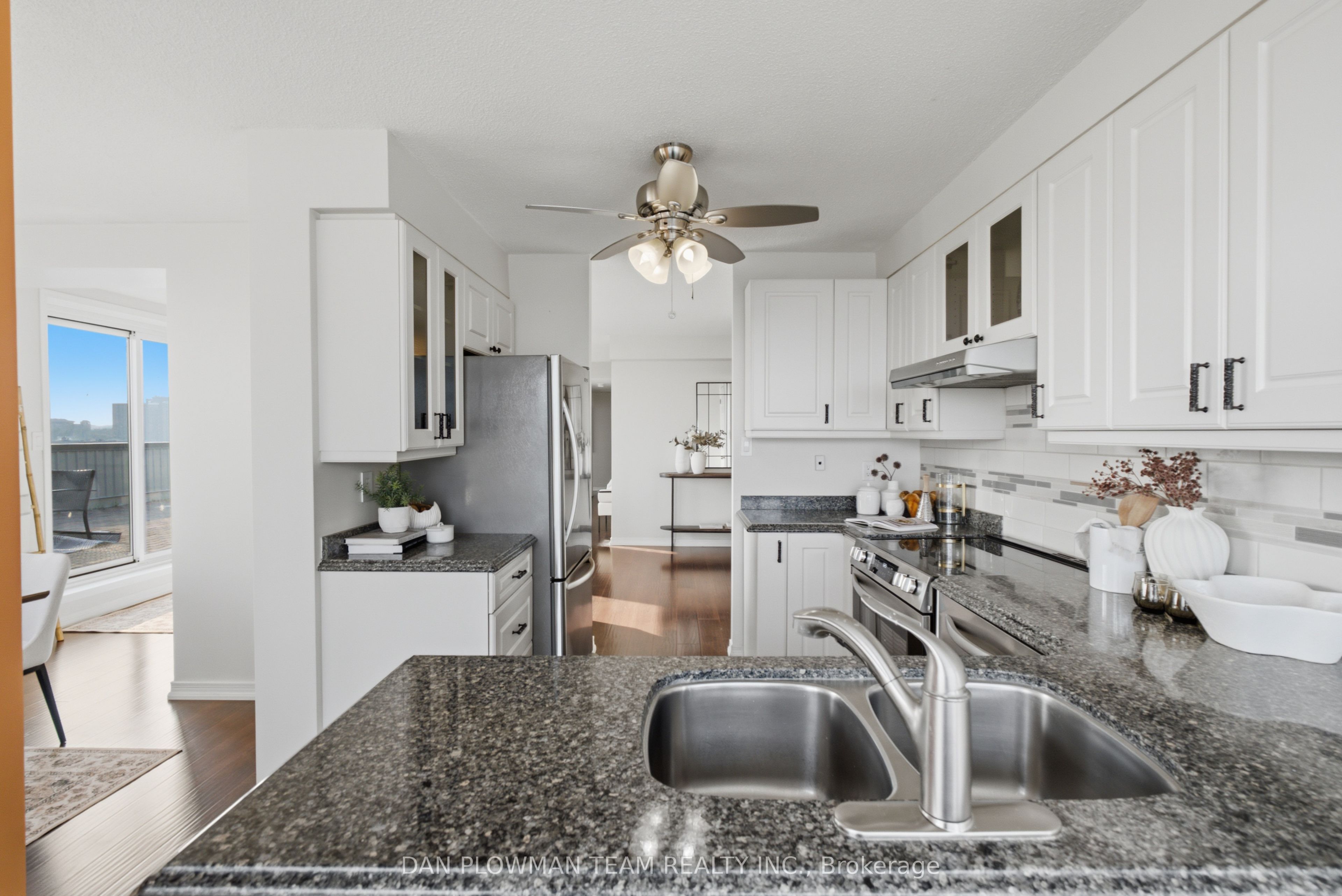 80 Athol Street E 702 Property Photo 20