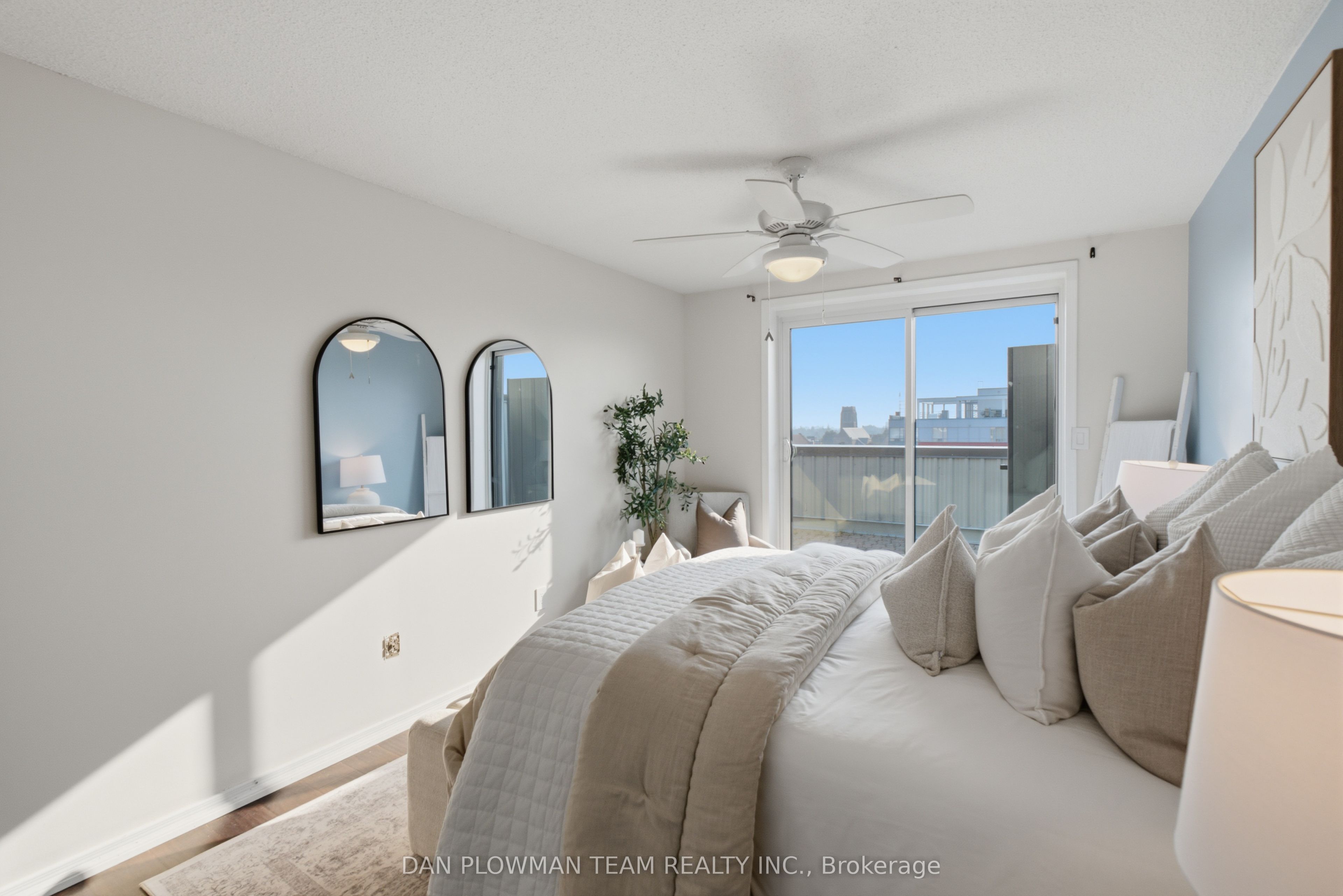 80 Athol Street E 702 Property Photo 27